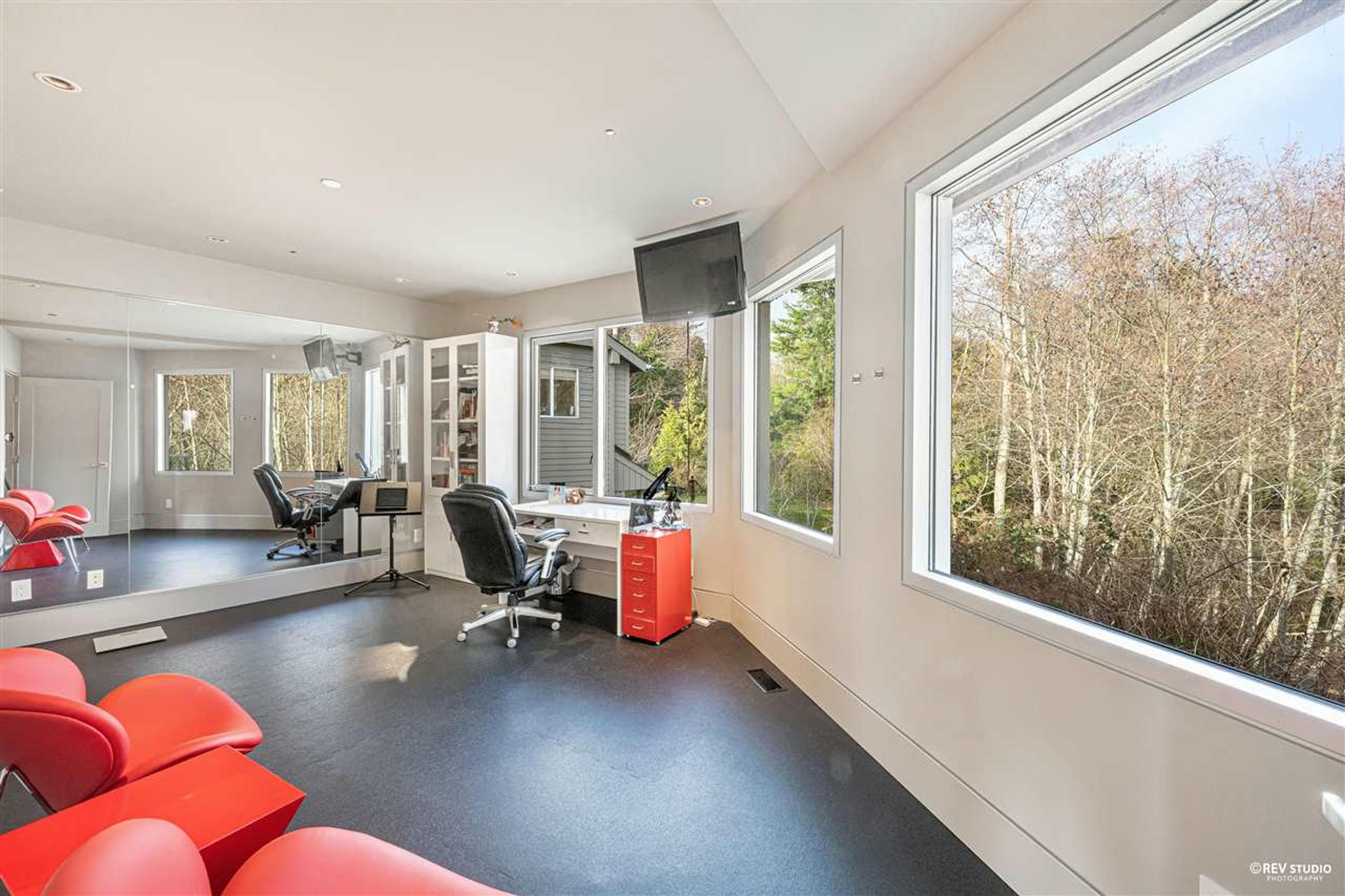 14523 MAGDALEN AVENUE - 22