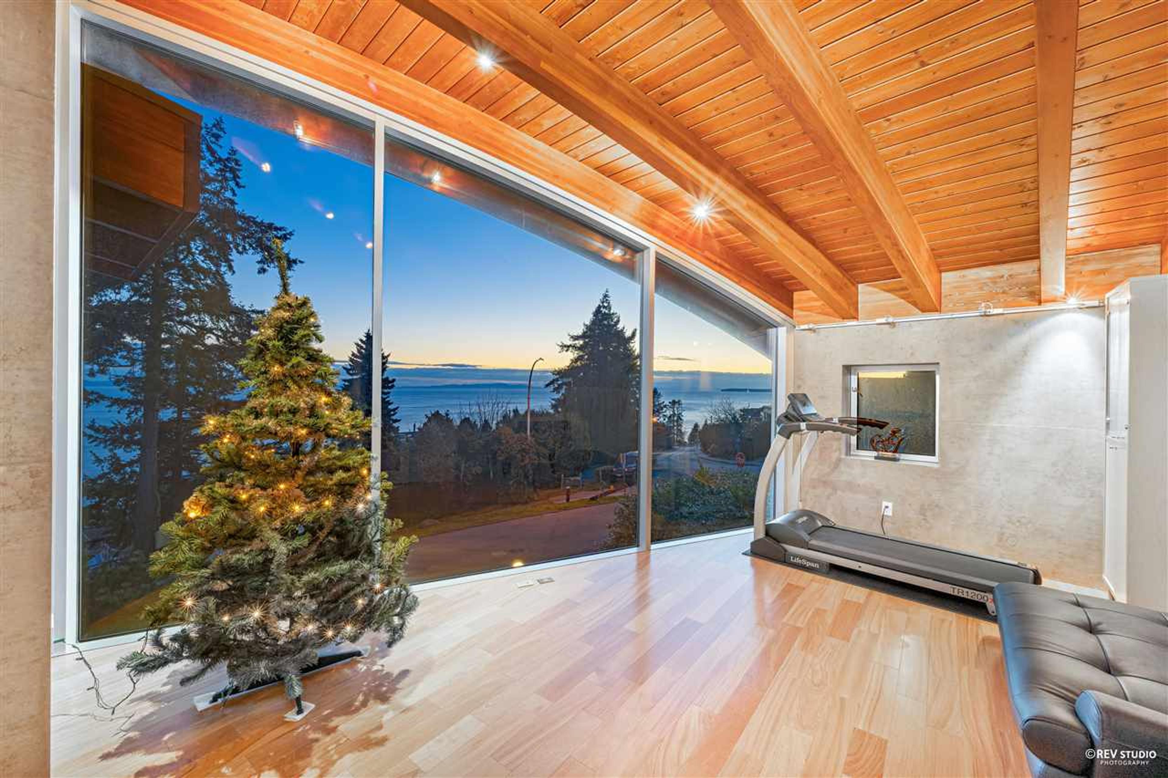 14523 MAGDALEN AVENUE - 20