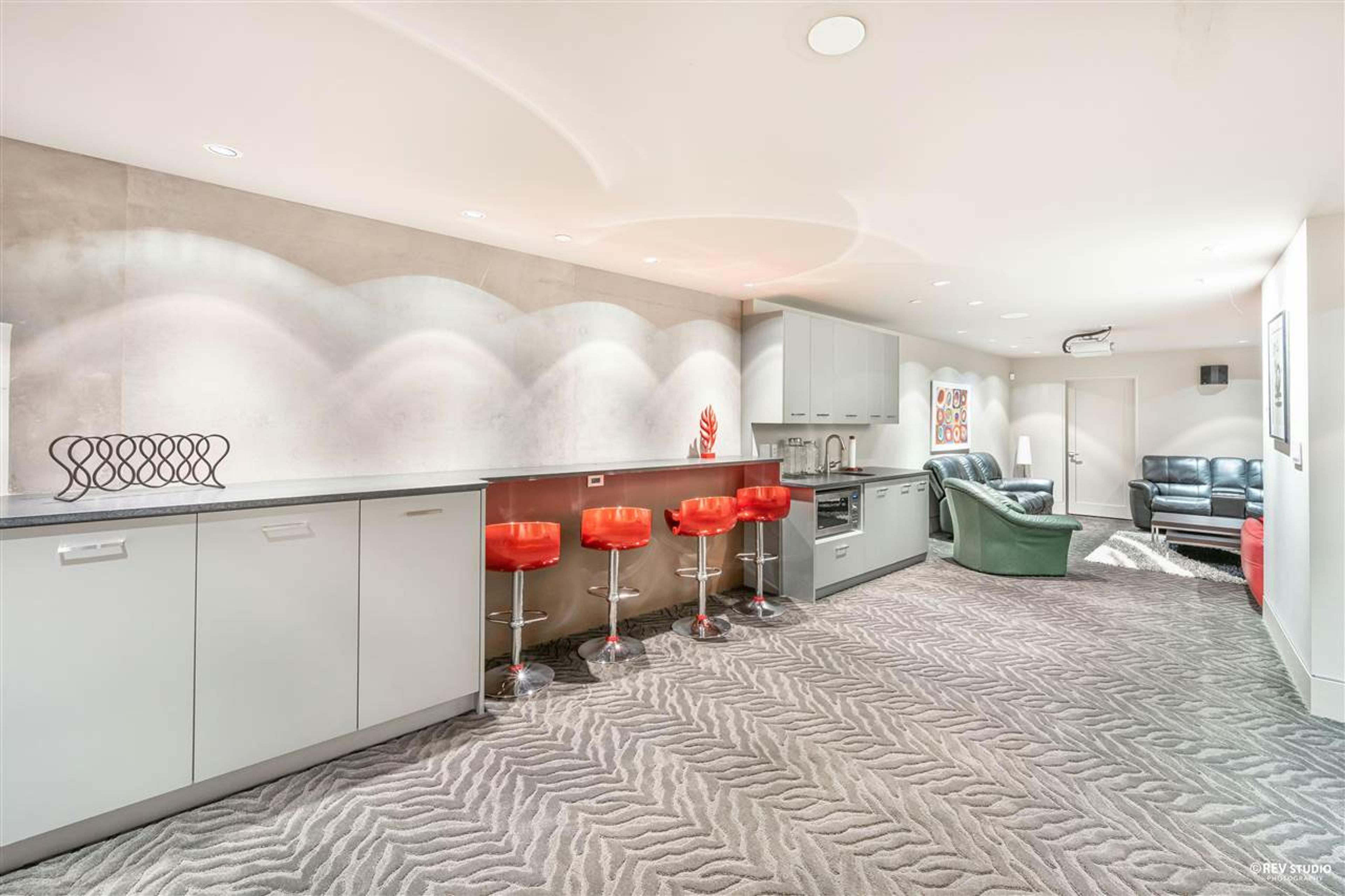 14523 MAGDALEN AVENUE - 24