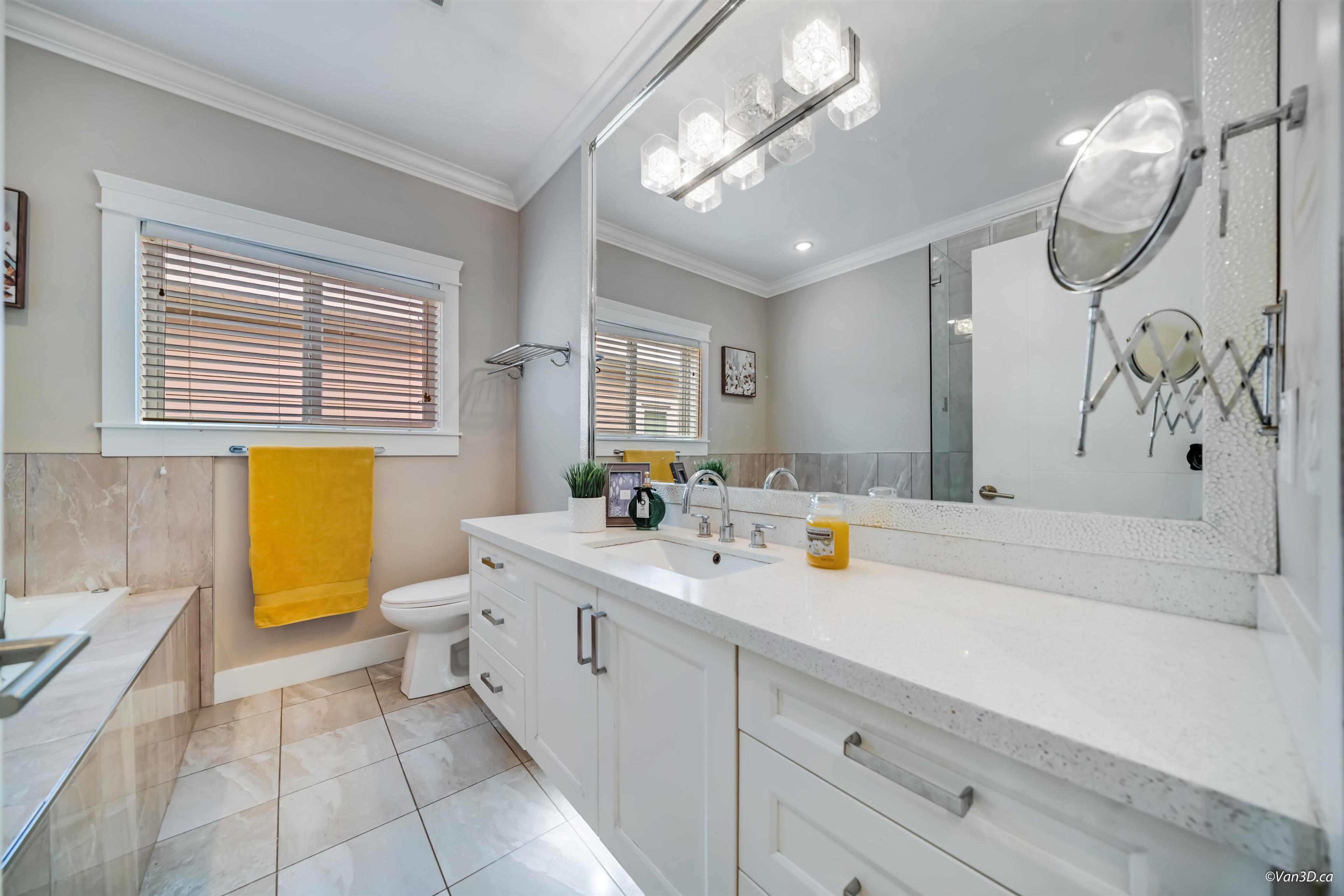 #3 1426 FINLAY STREET - 23