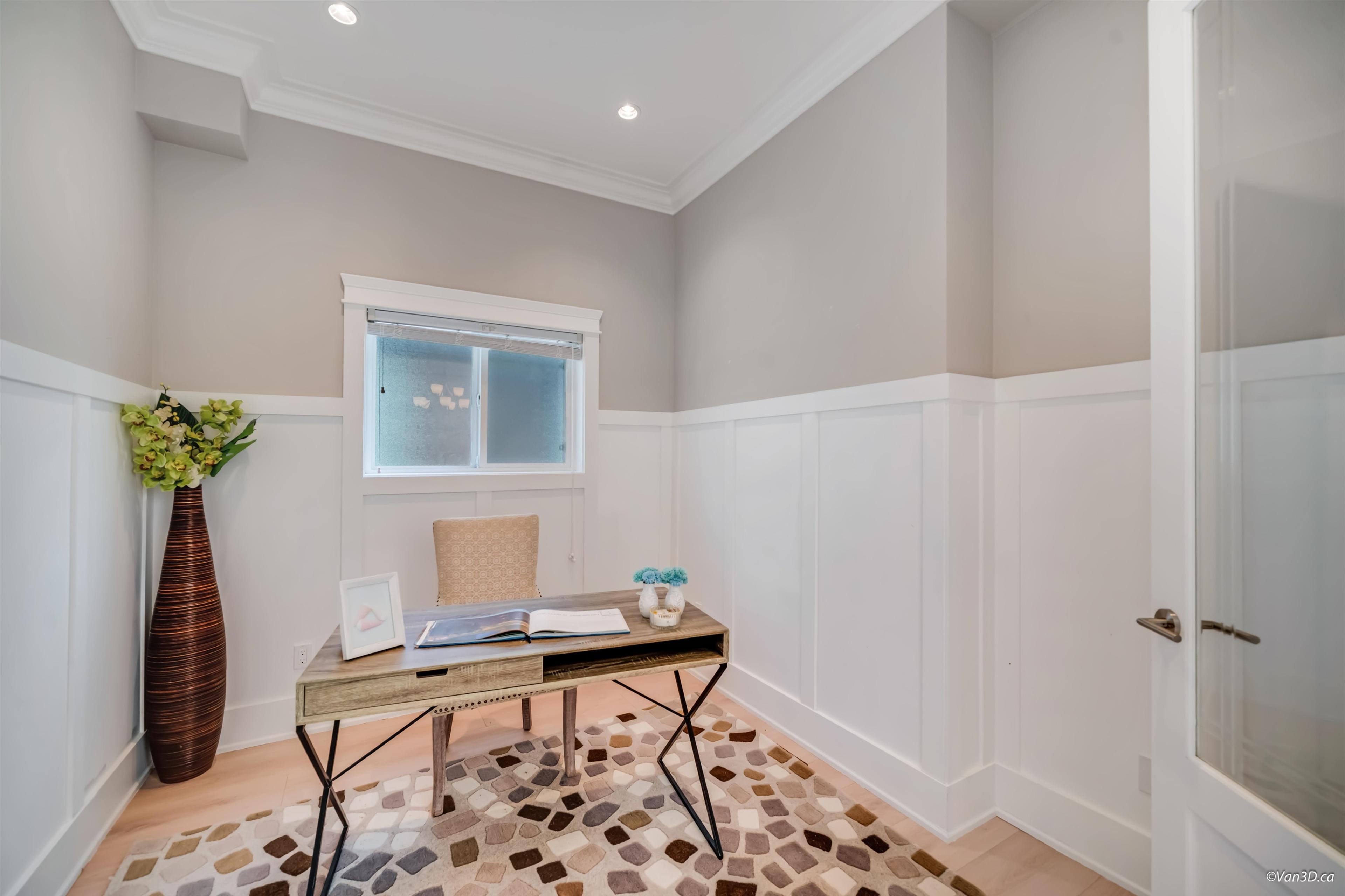 #3 1426 FINLAY STREET - 16