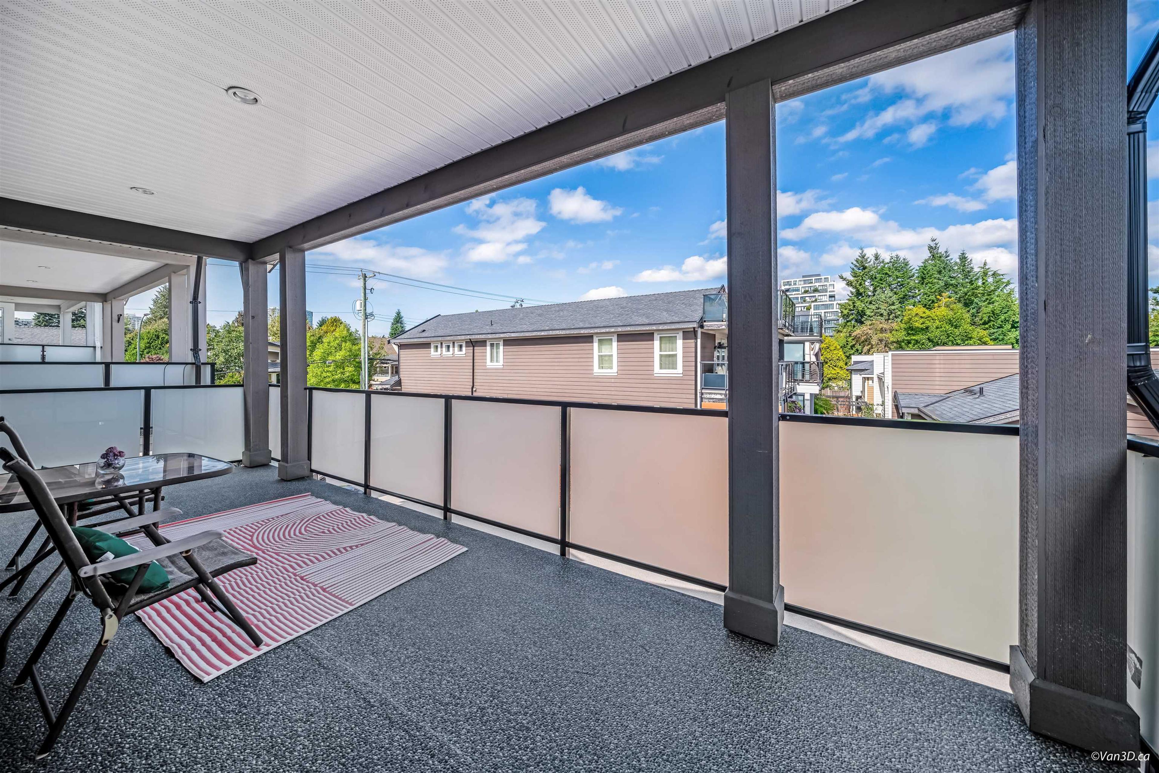 #3 1426 FINLAY STREET - 22