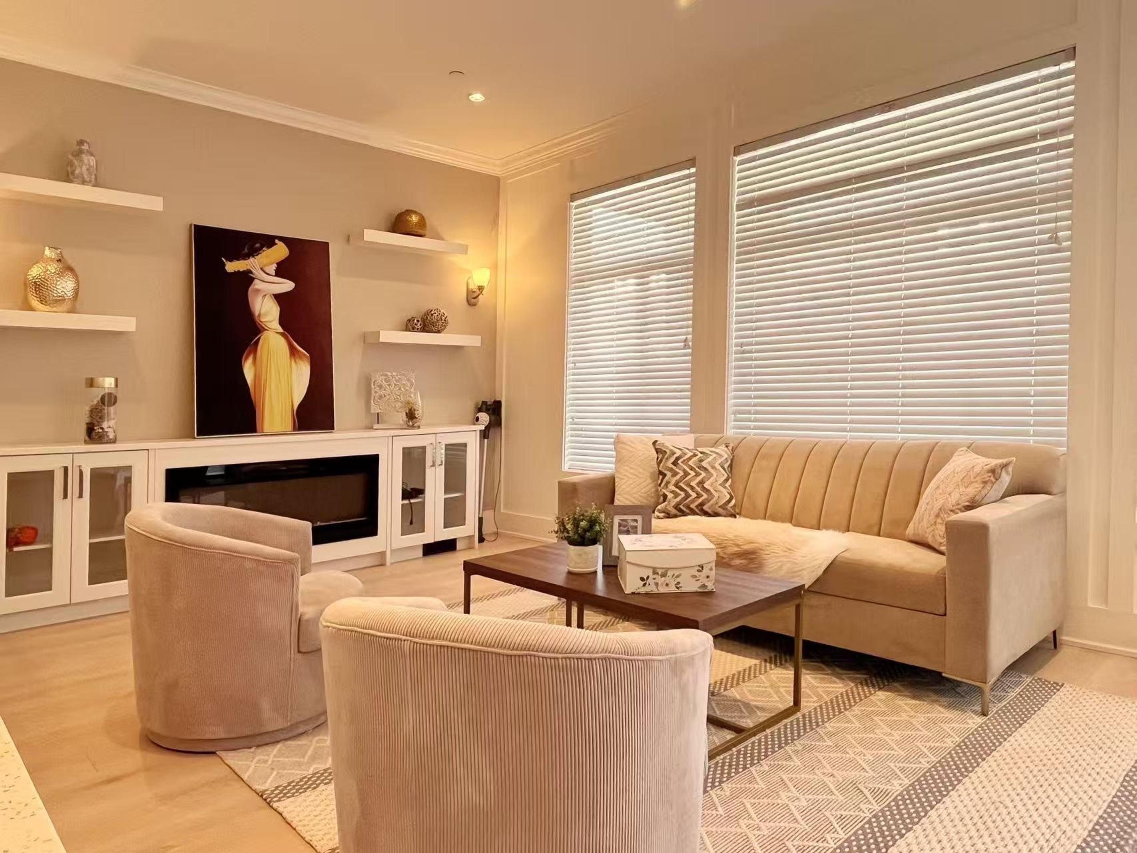 #3 1426 FINLAY STREET - Image 3