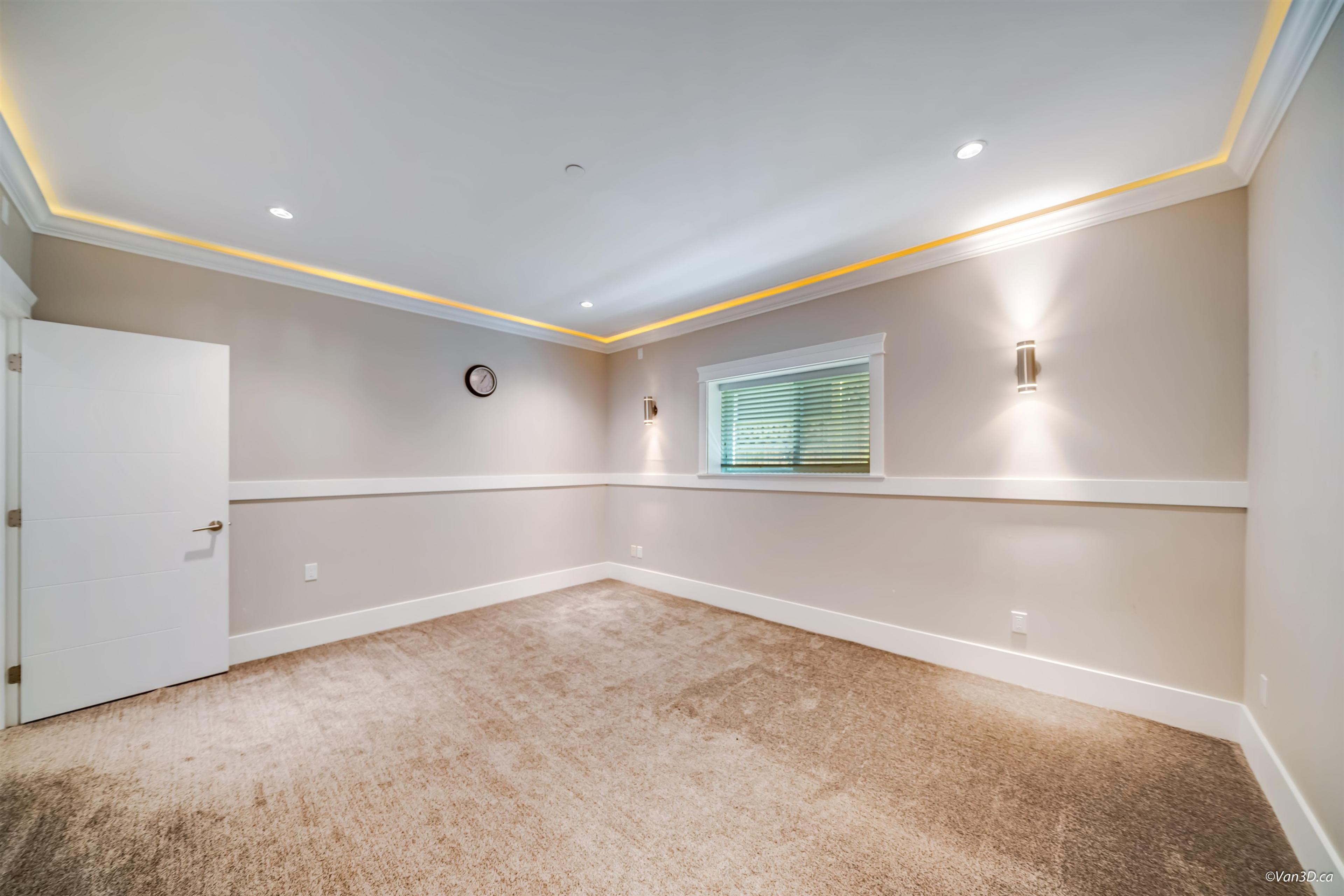 #3 1426 FINLAY STREET - 34