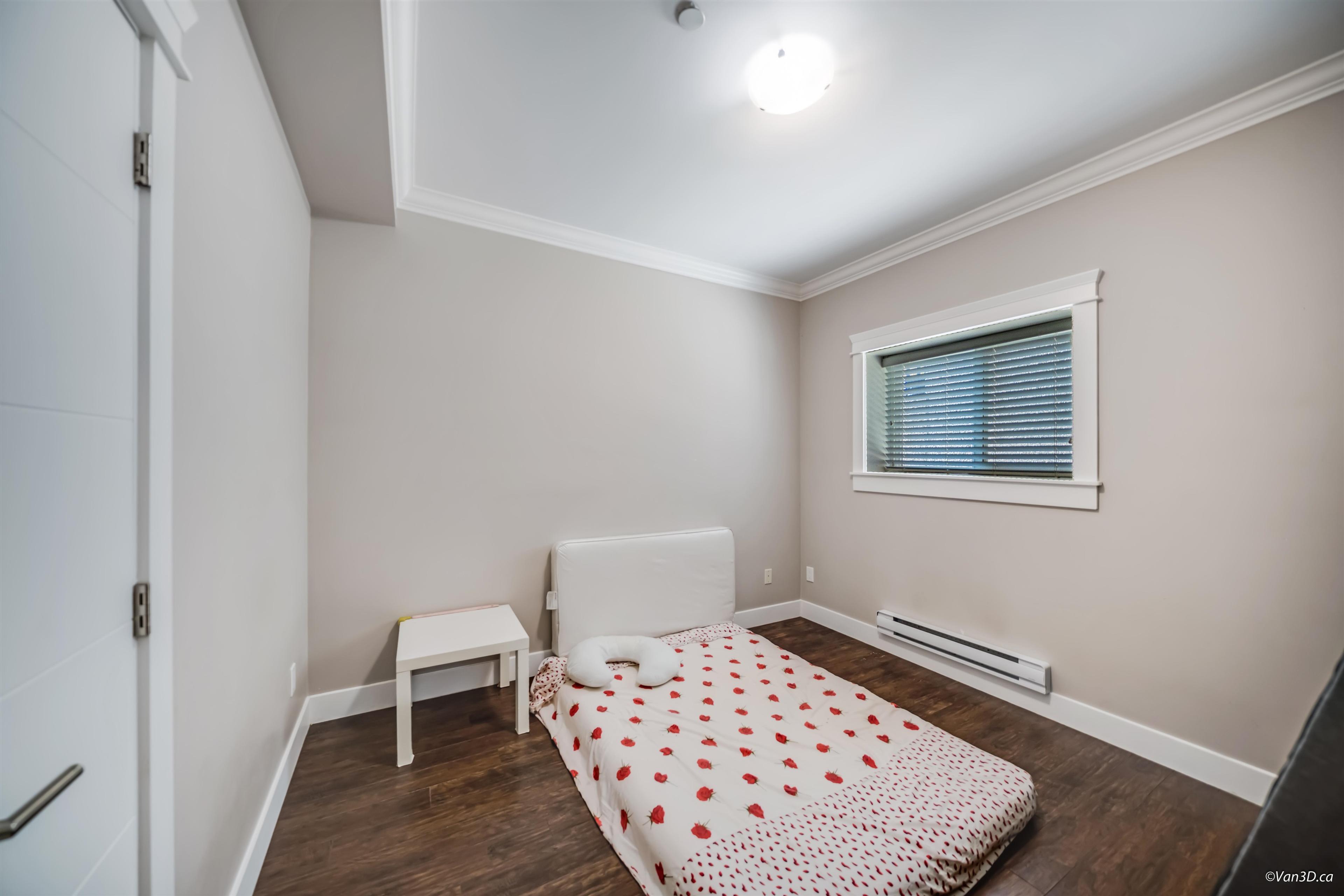 #3 1426 FINLAY STREET - 33