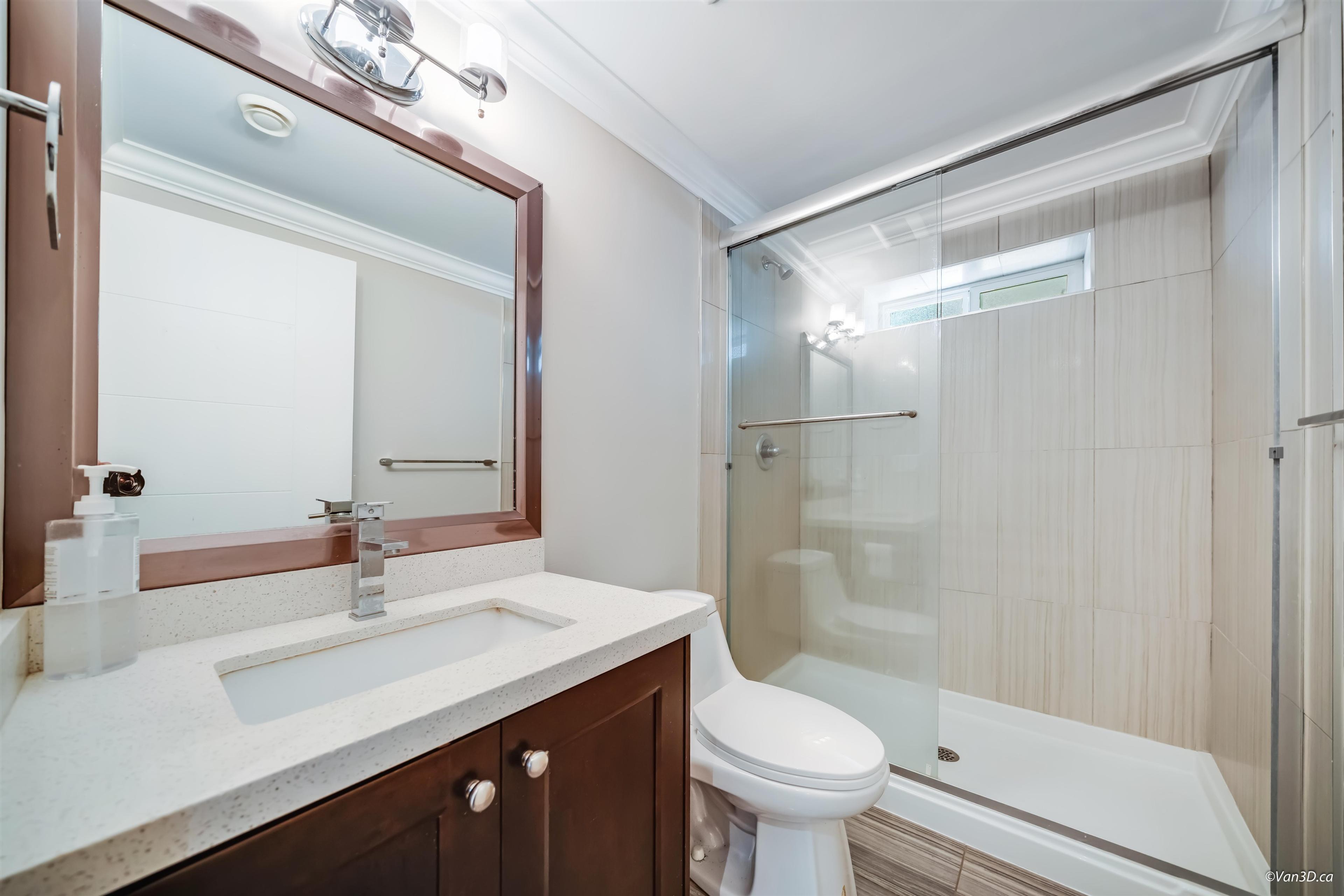 #3 1426 FINLAY STREET - 35