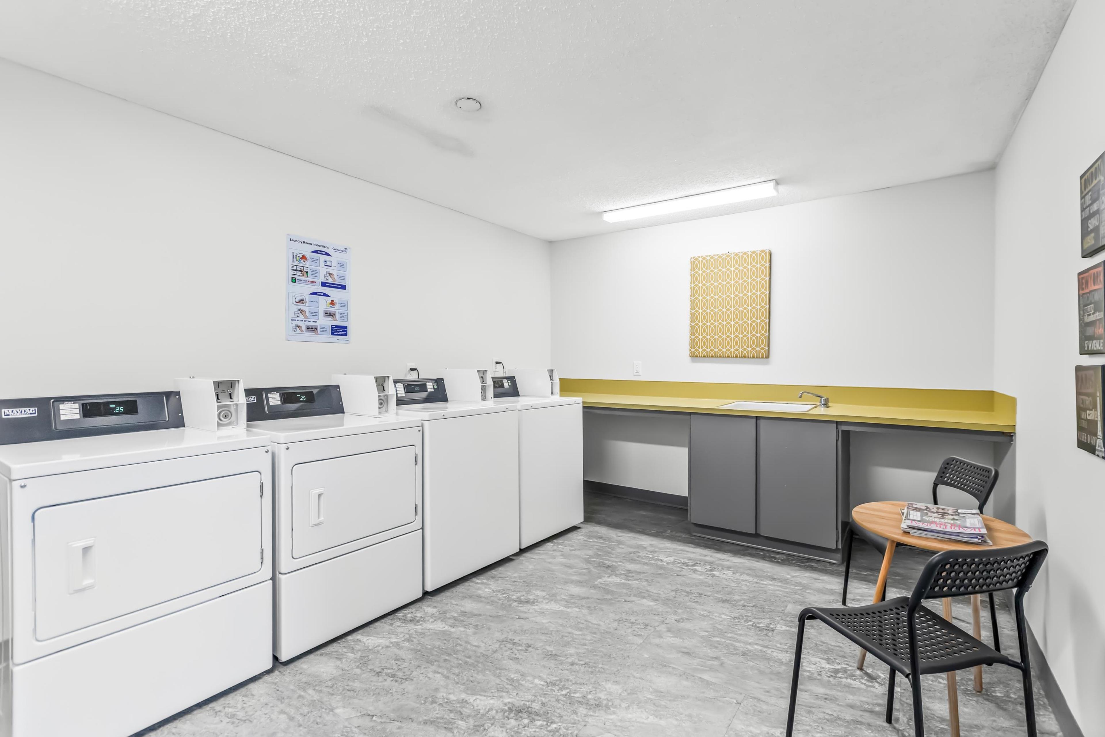 #107 1555 FIR STREET - 23