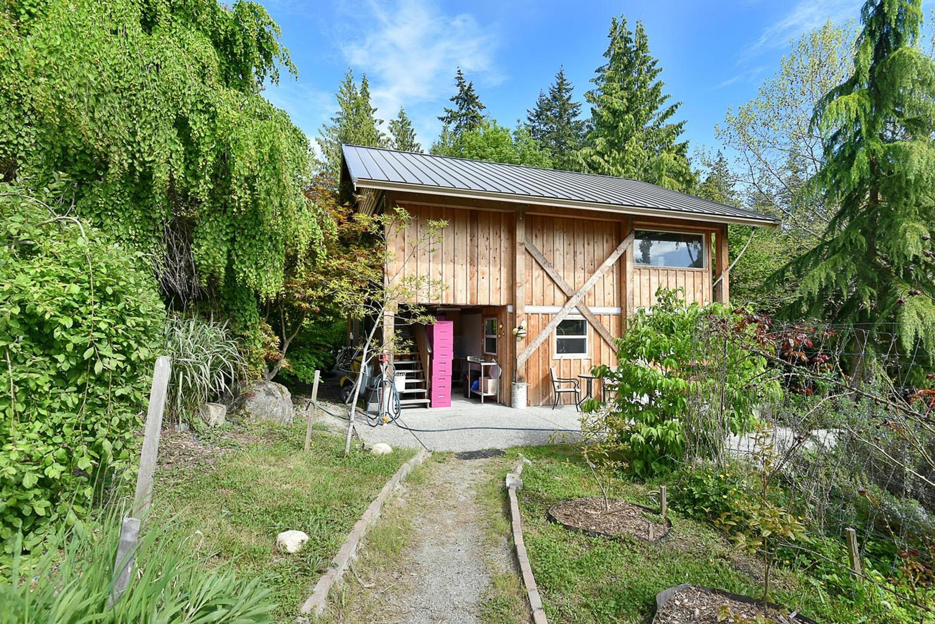 2855 LACEY PLACE - 32