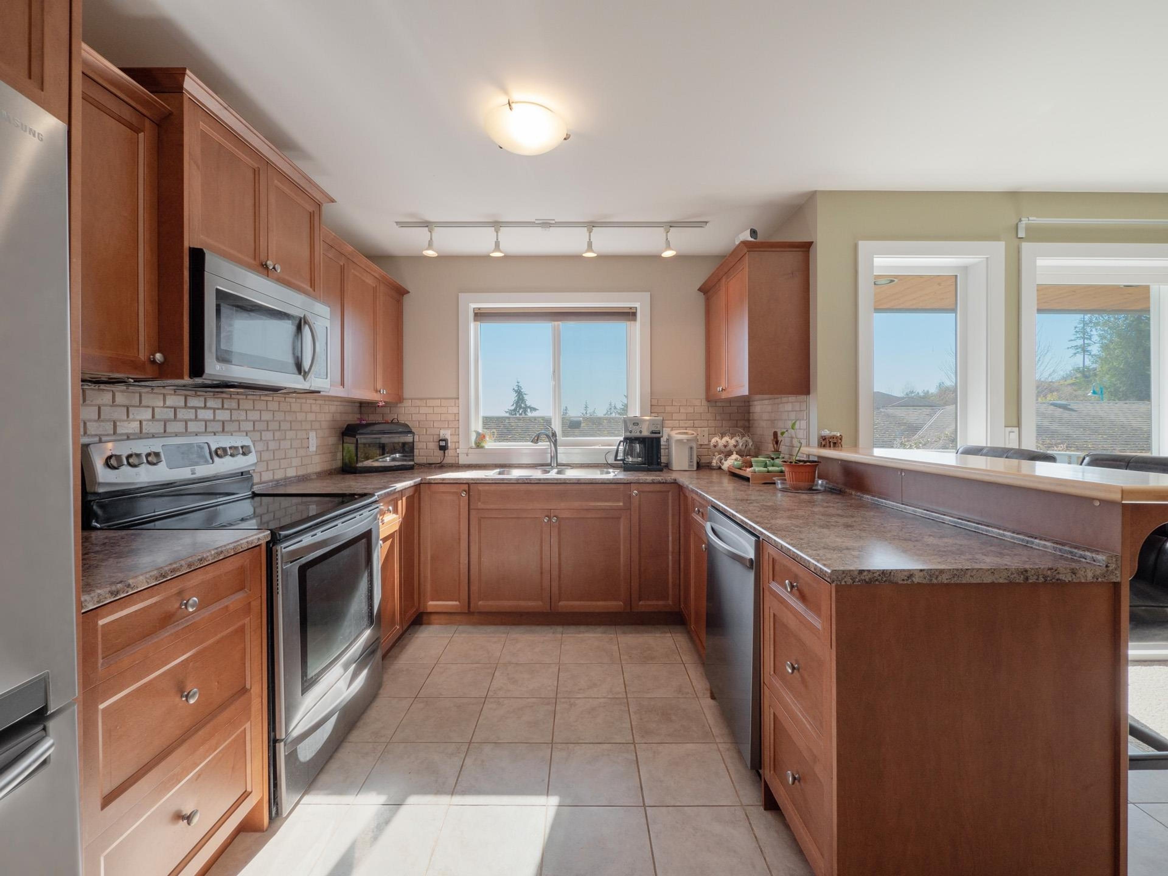 5878 MEDUSA STREET - 6