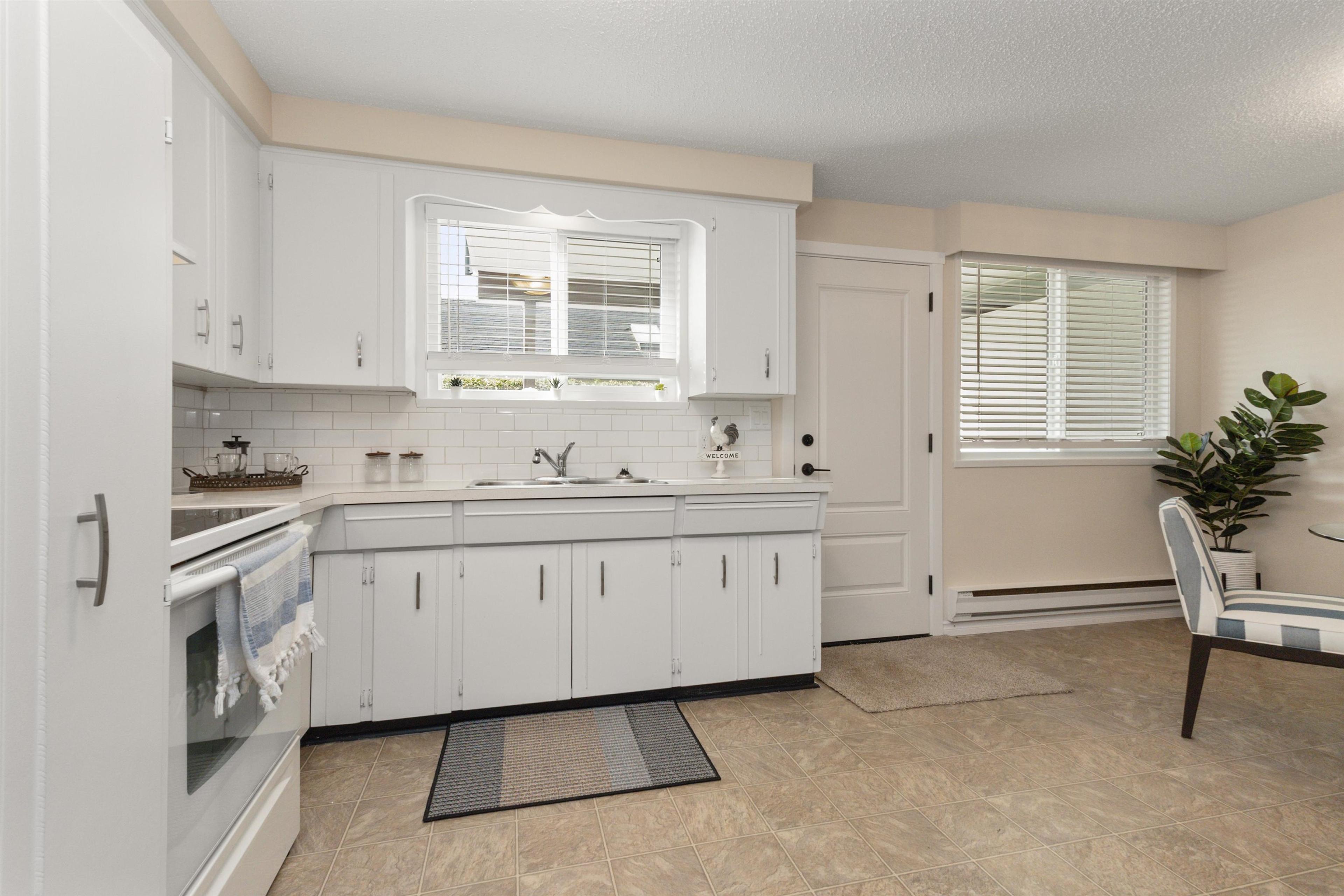 #13 1715 BEAMAN DRIVE - 10