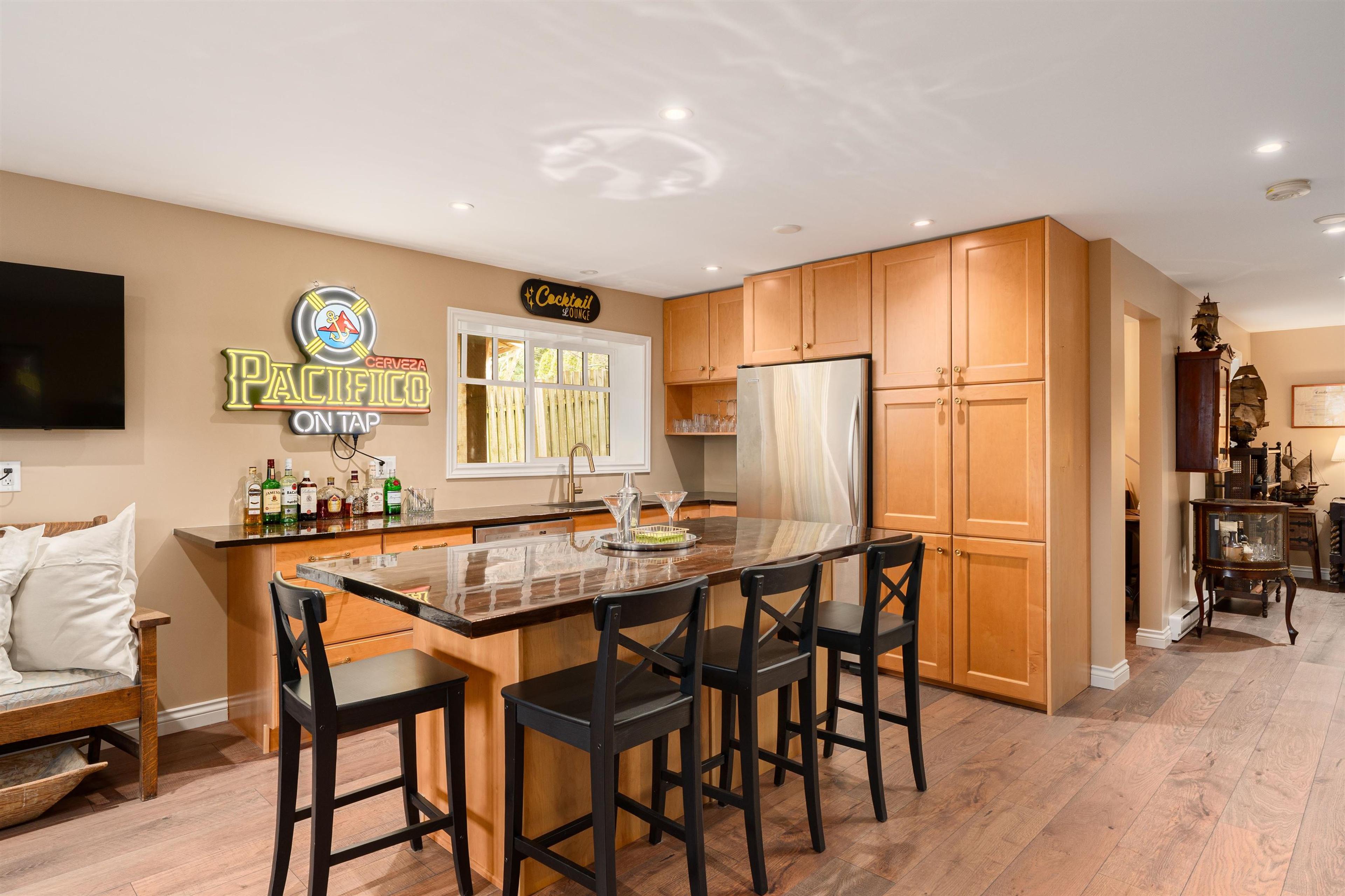 947 VILLAGE DRIVE - 20