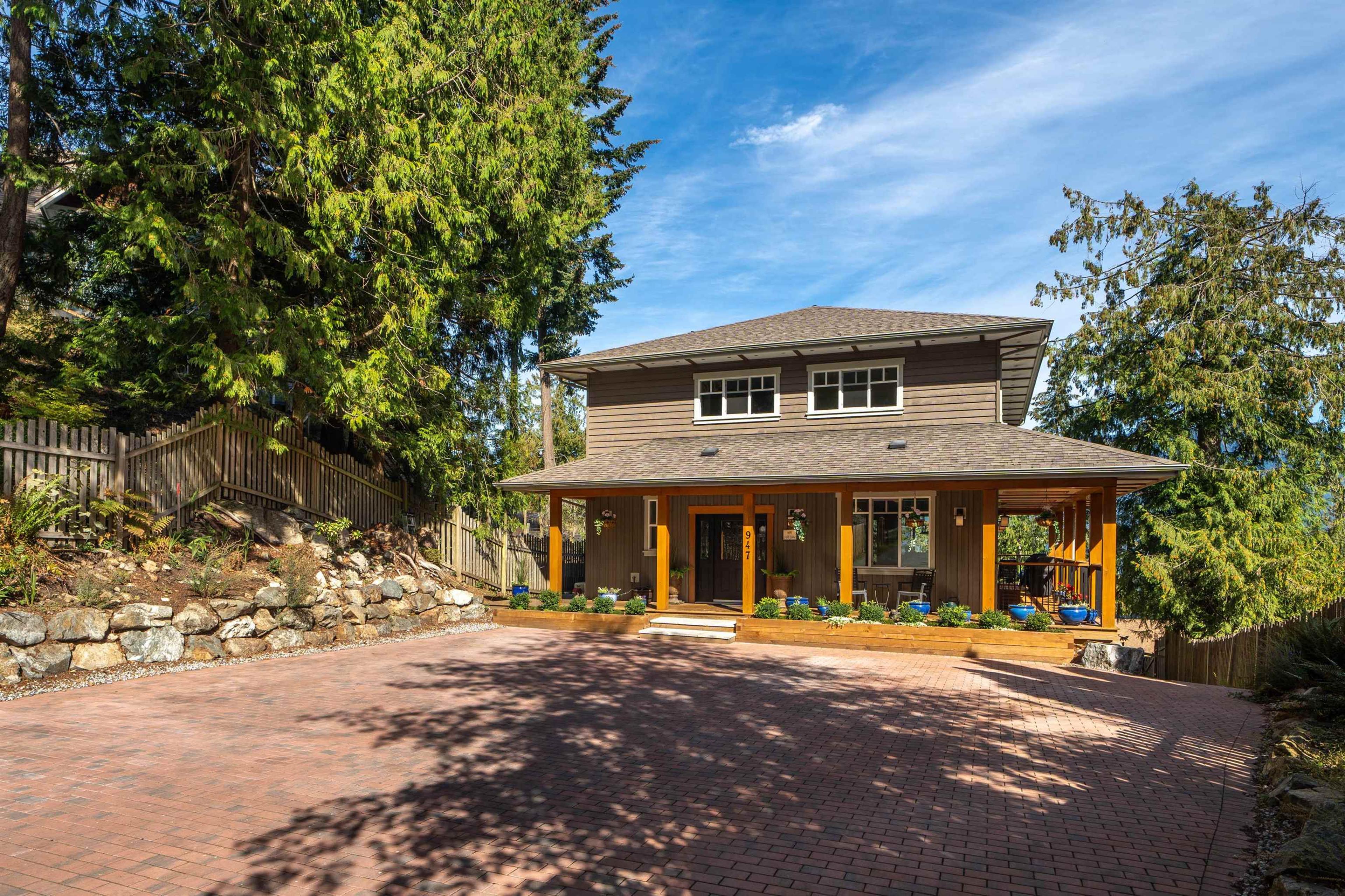 947 VILLAGE DRIVE - 35