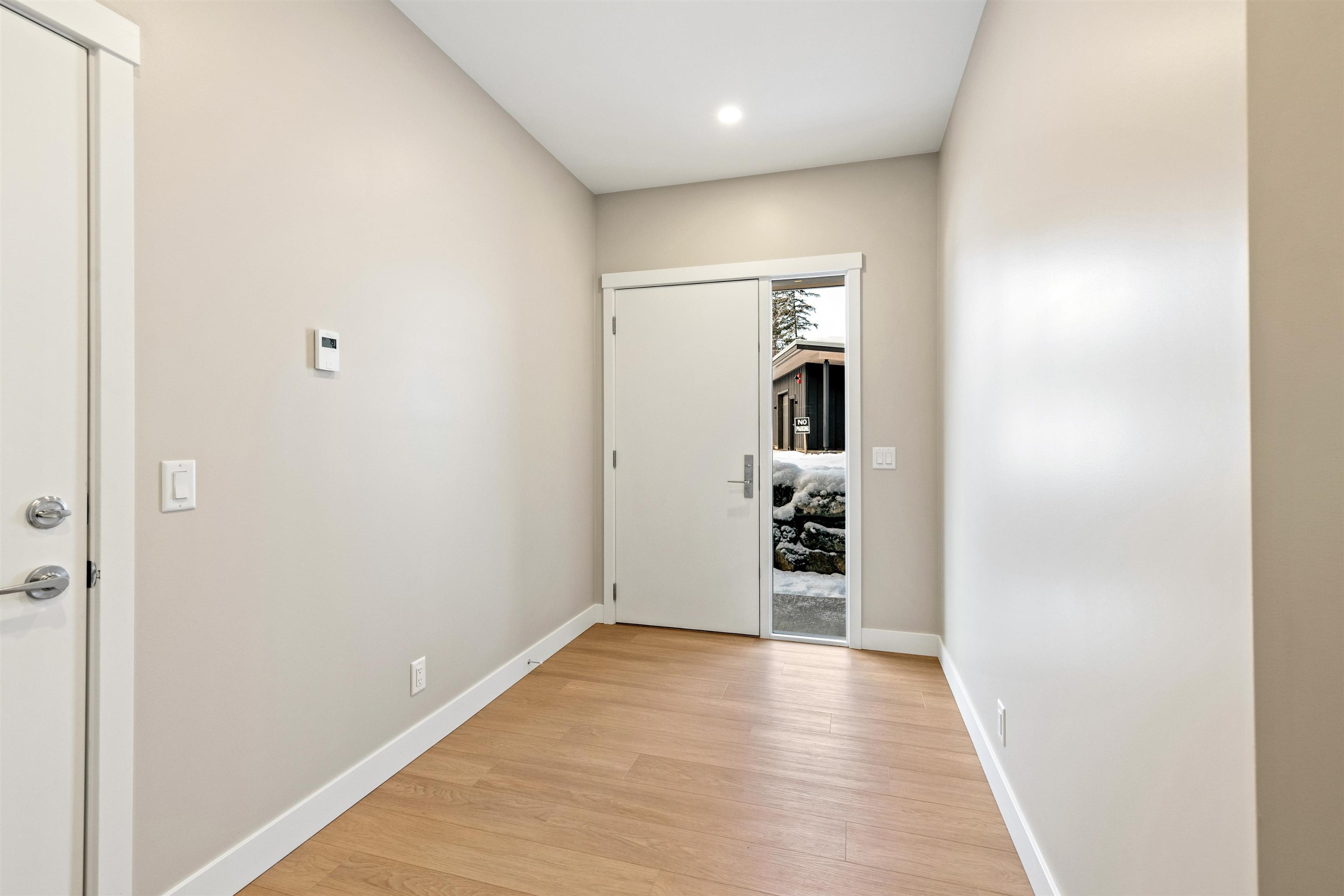 #28 4000 SUNSTONE WAY - 24