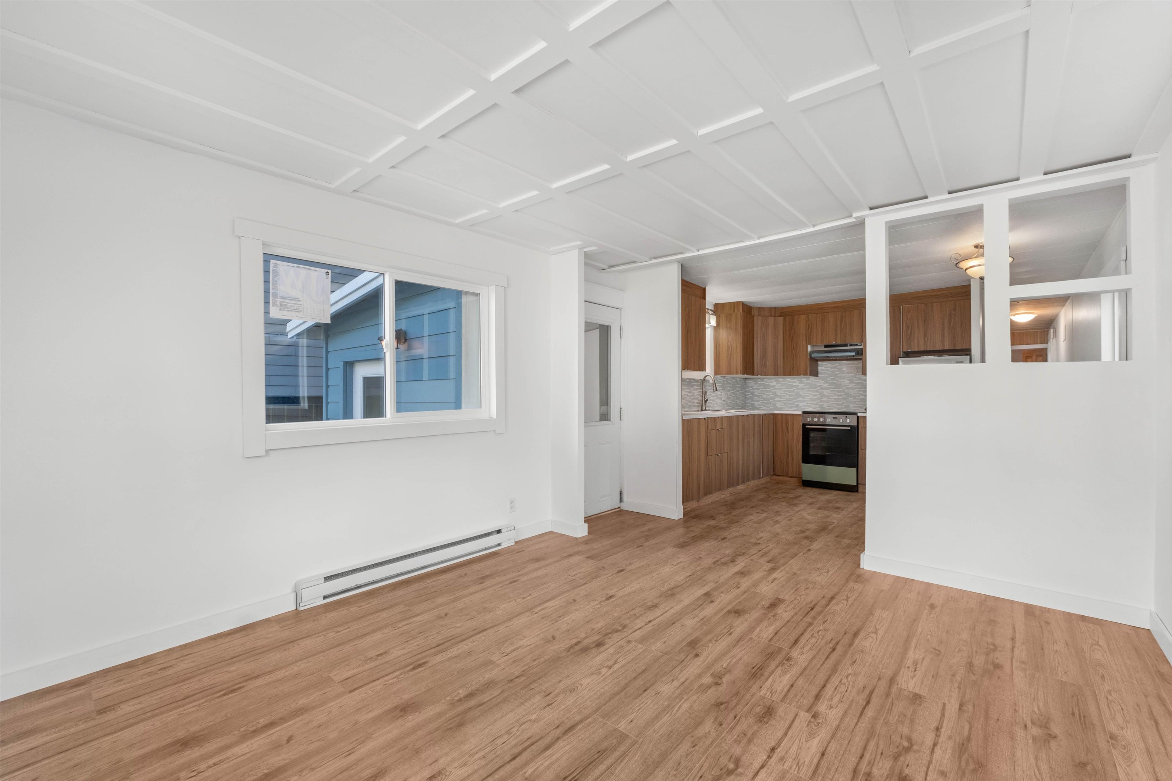 #25 7370 HIGHWAY 99 - Image 2