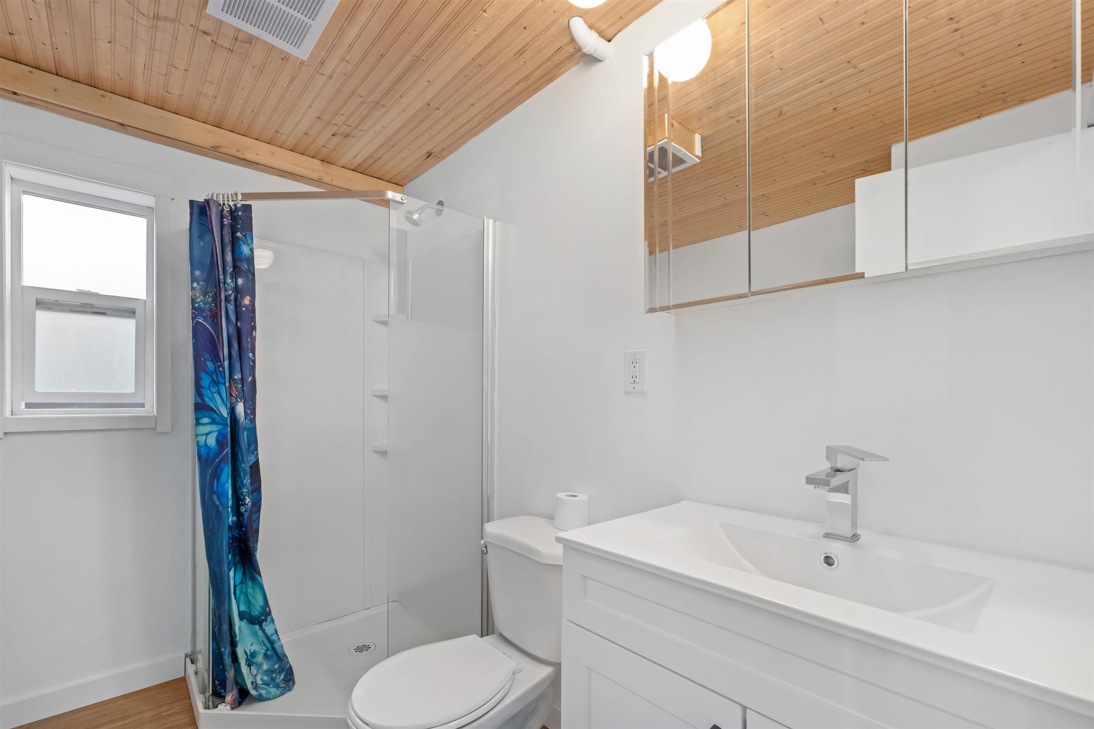 #25 7370 HIGHWAY 99 - 9