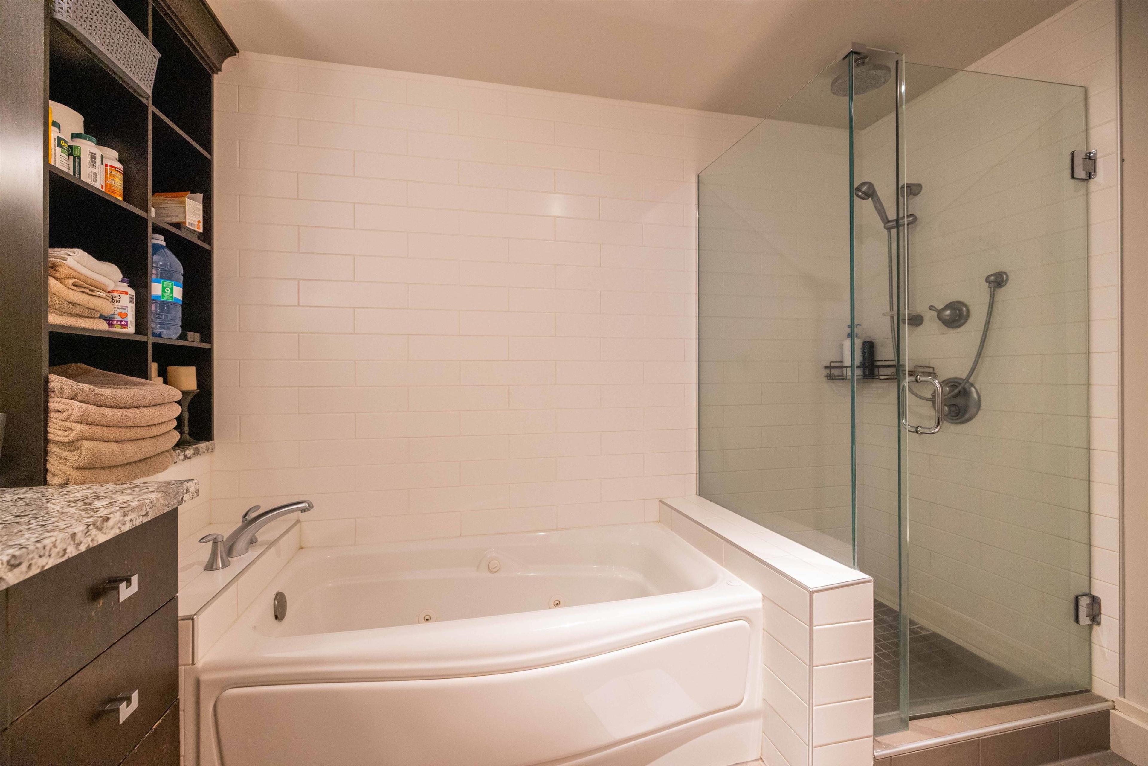 #101 15097 MARINE DRIVE - 27