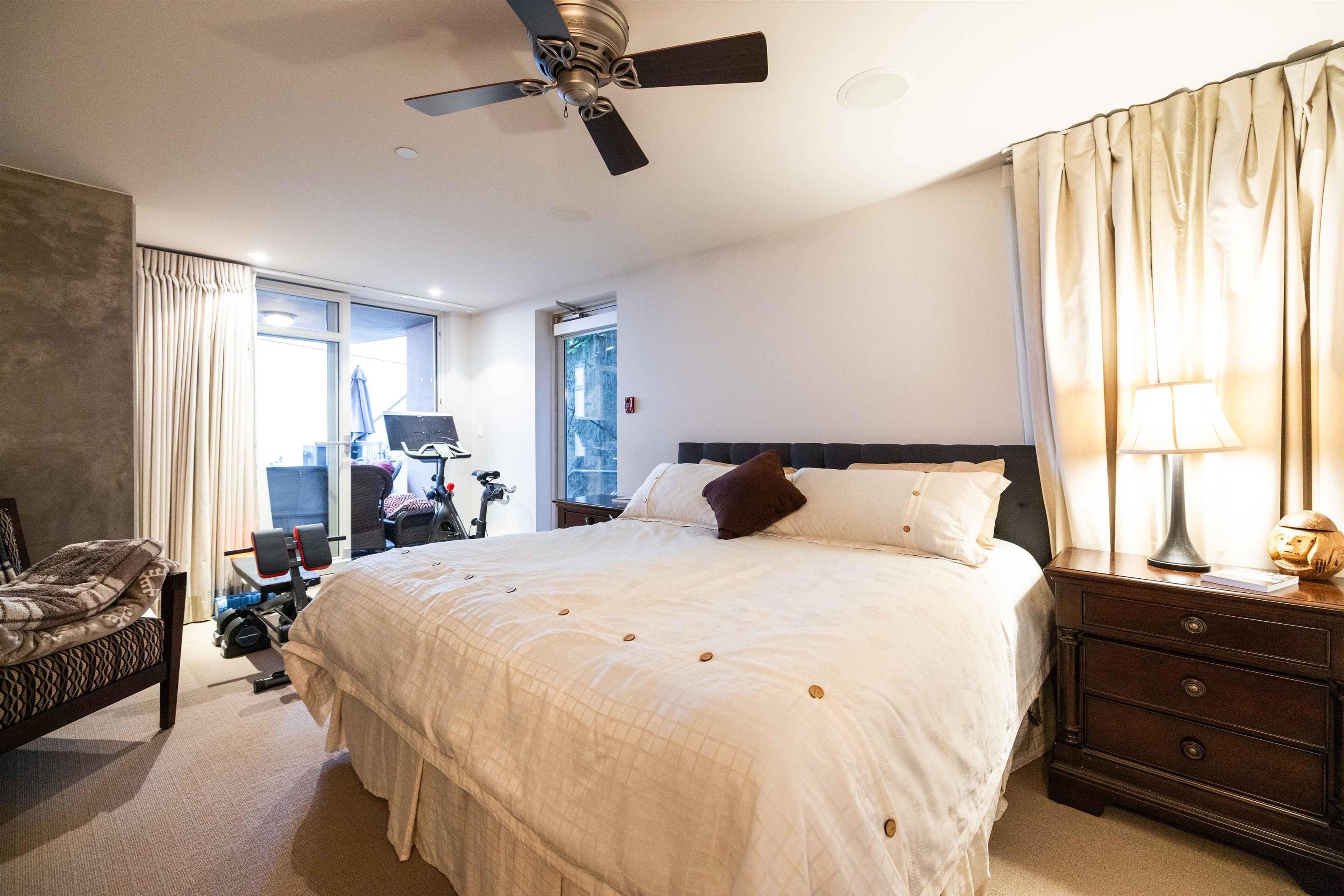 #101 15097 MARINE DRIVE - 24