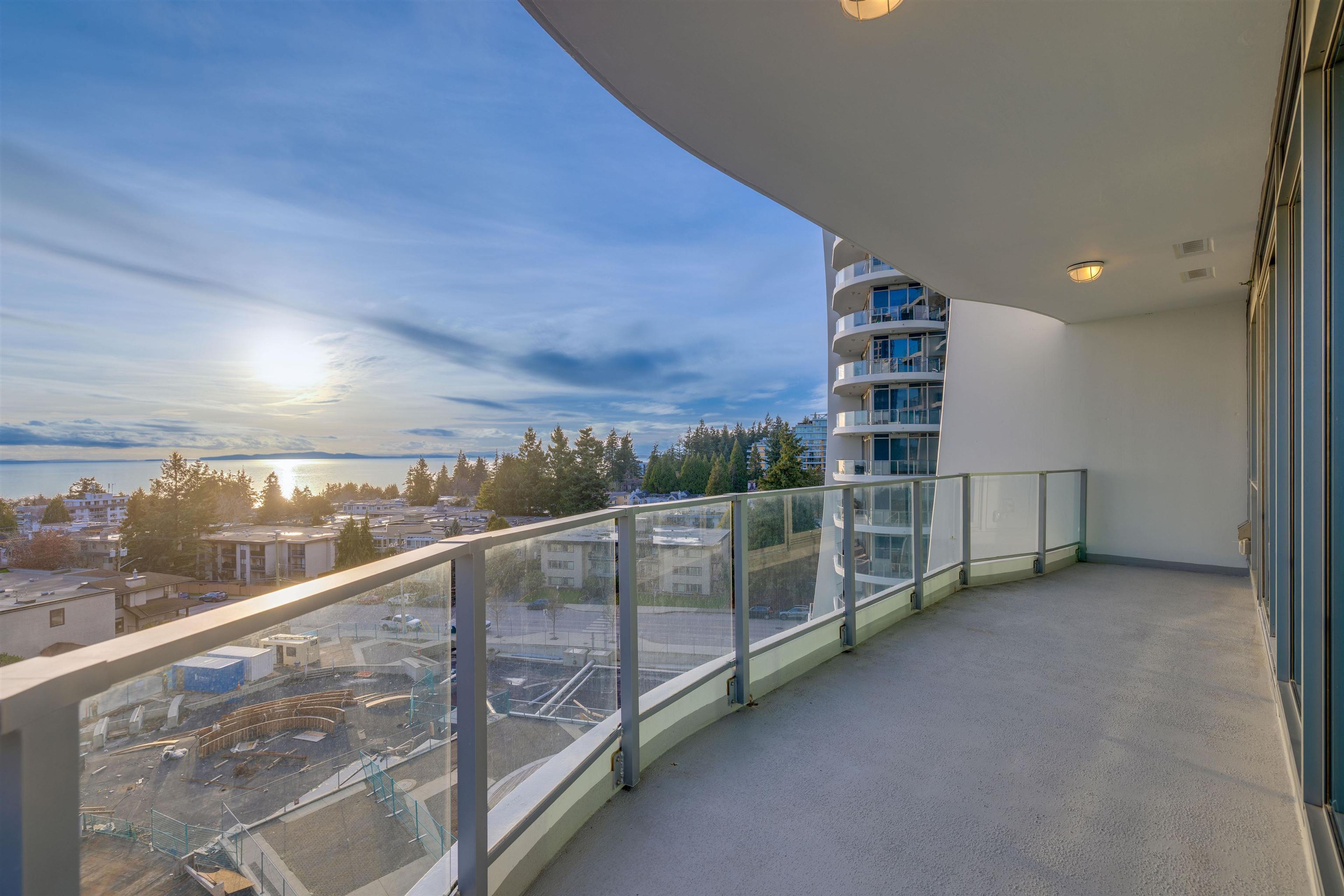 #604 1501 FOSTER STREET - 23