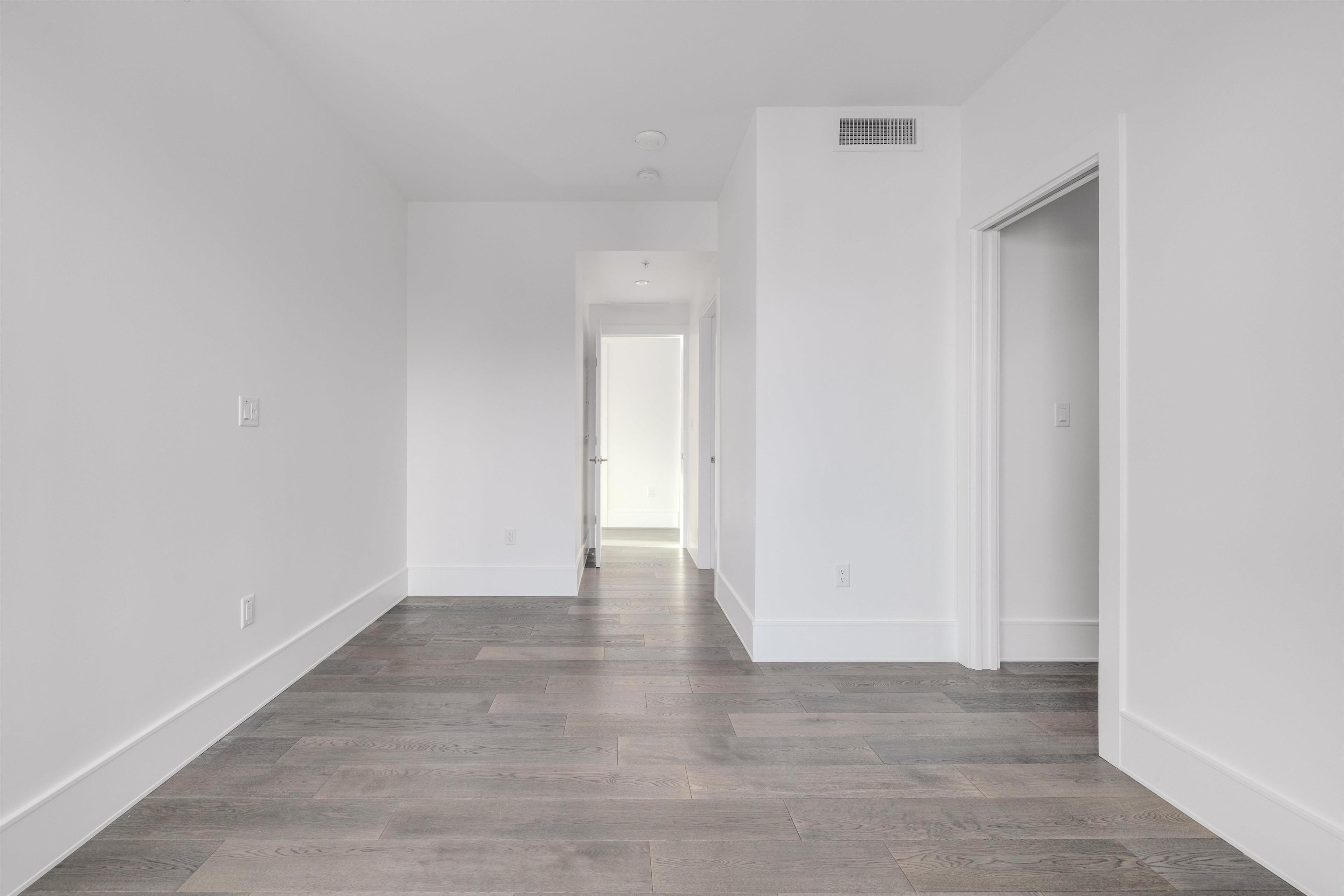 #604 1501 FOSTER STREET - 14