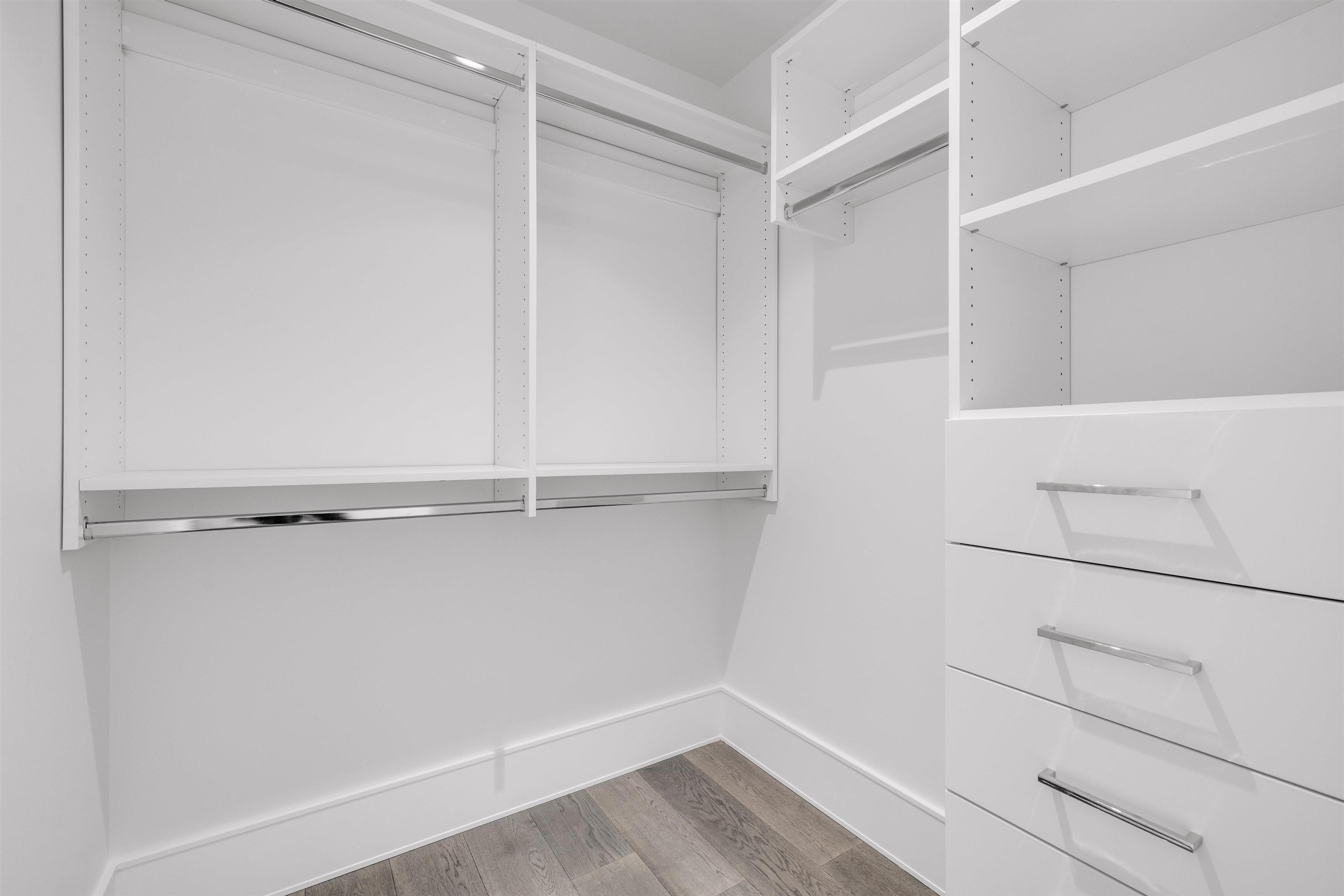 #604 1501 FOSTER STREET - 15