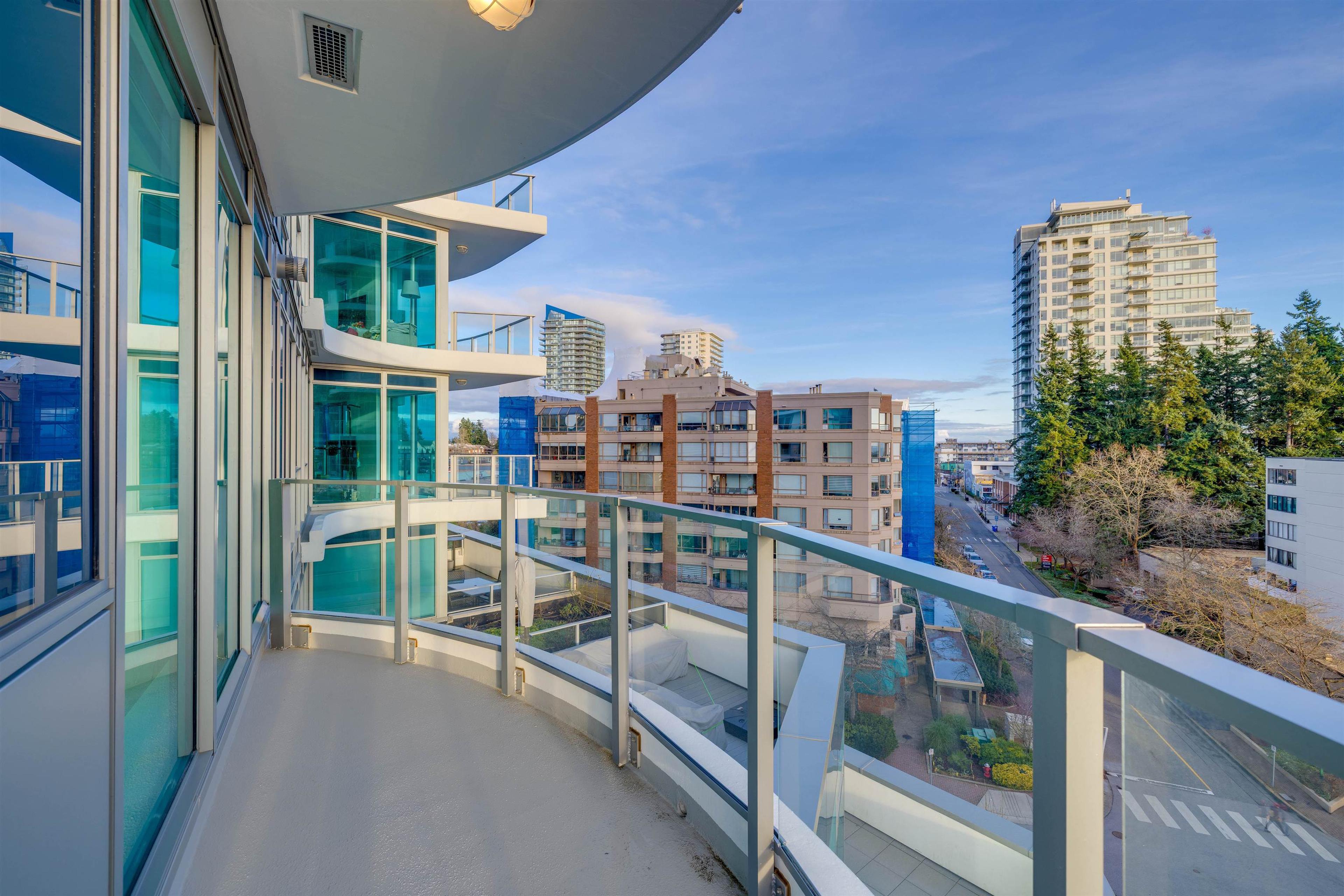 #604 1501 FOSTER STREET - 25