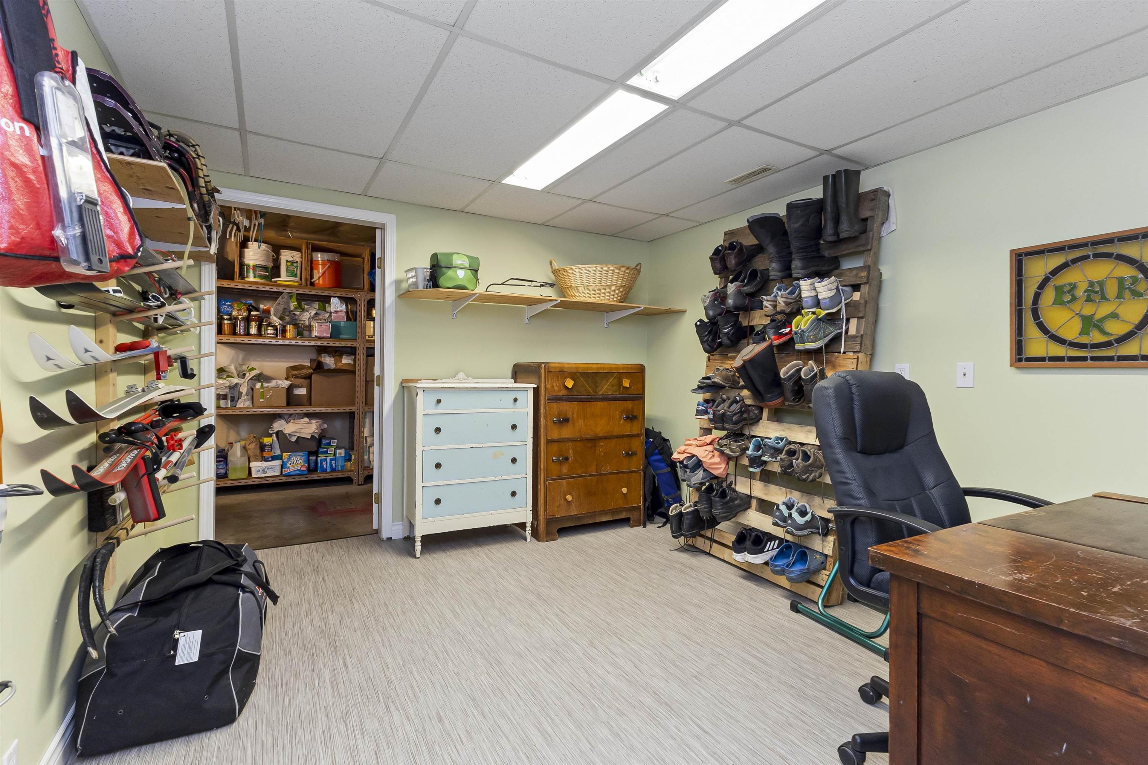 690 FRASER AVENUE - 27