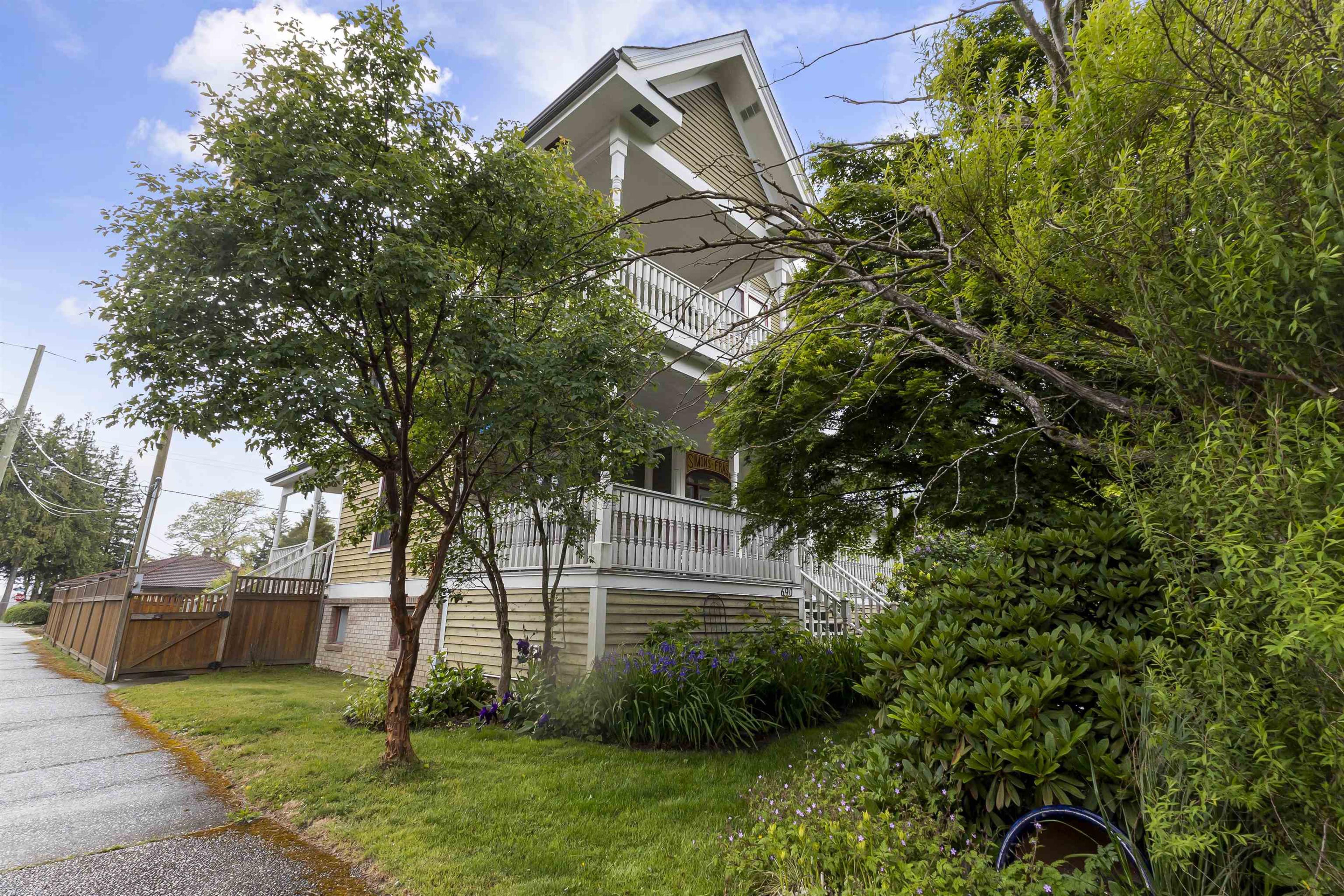 690 FRASER AVENUE - 36