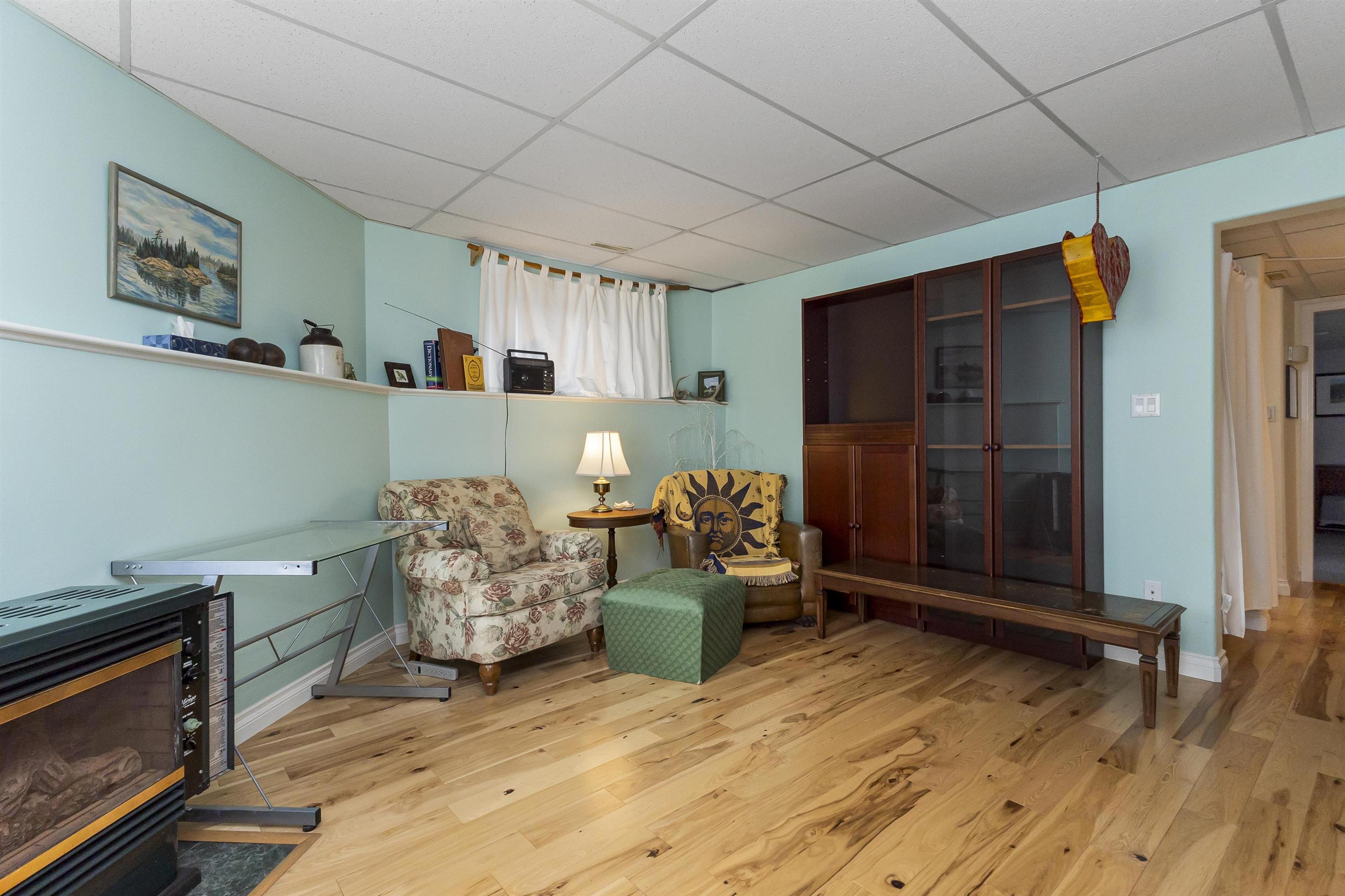 690 FRASER AVENUE - 32