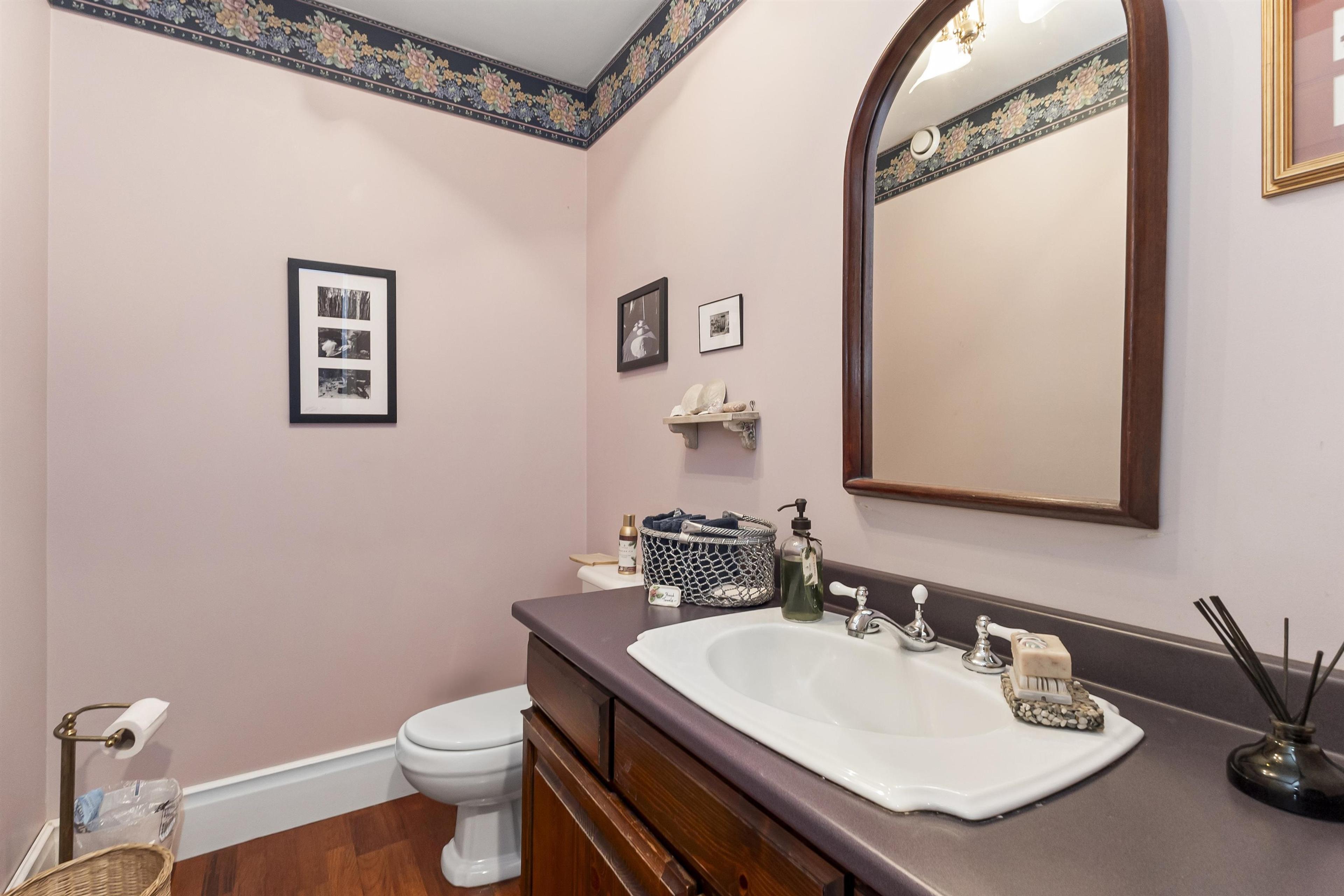 690 FRASER AVENUE - 11