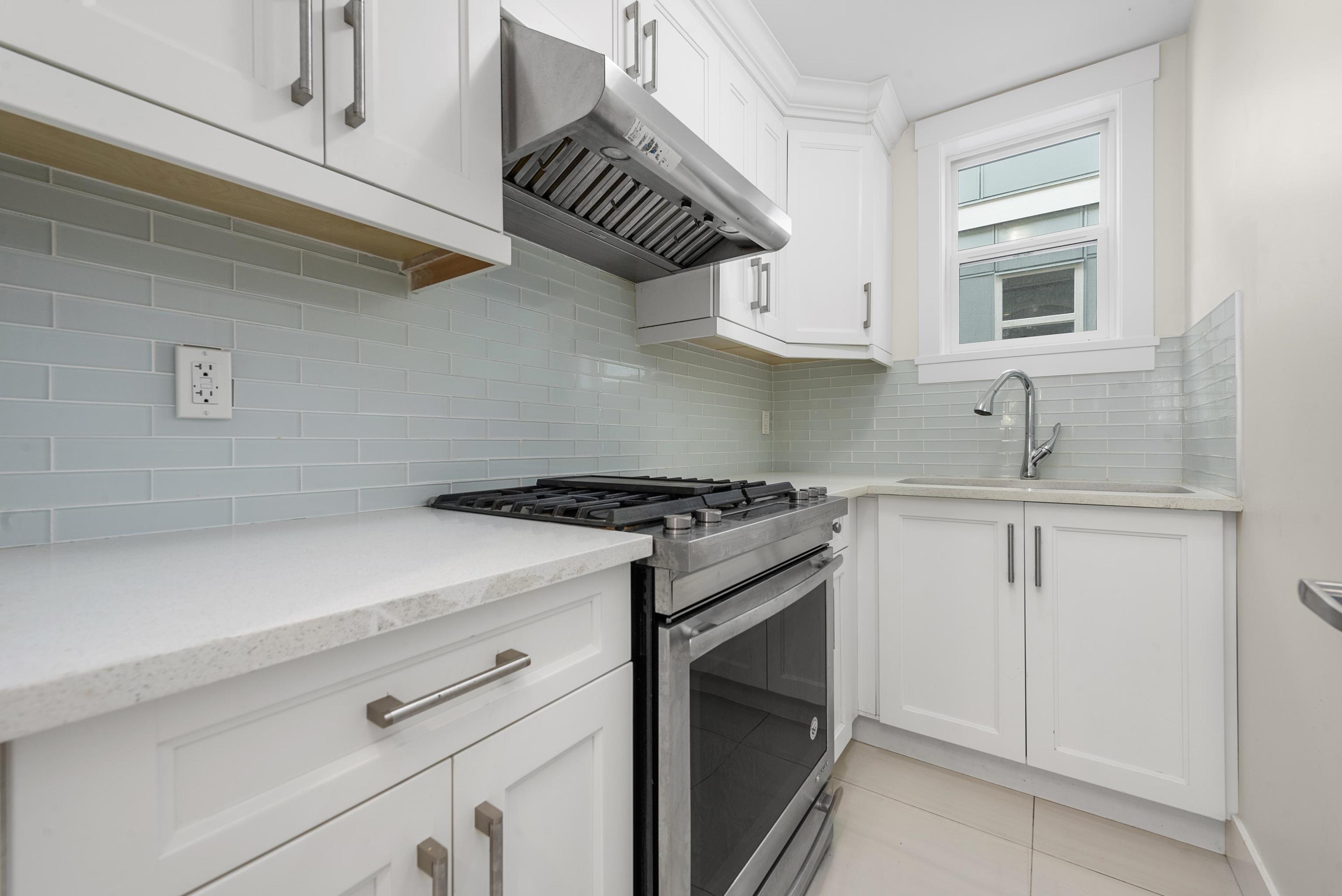 13766 NORTH BLUFF ROAD - 12