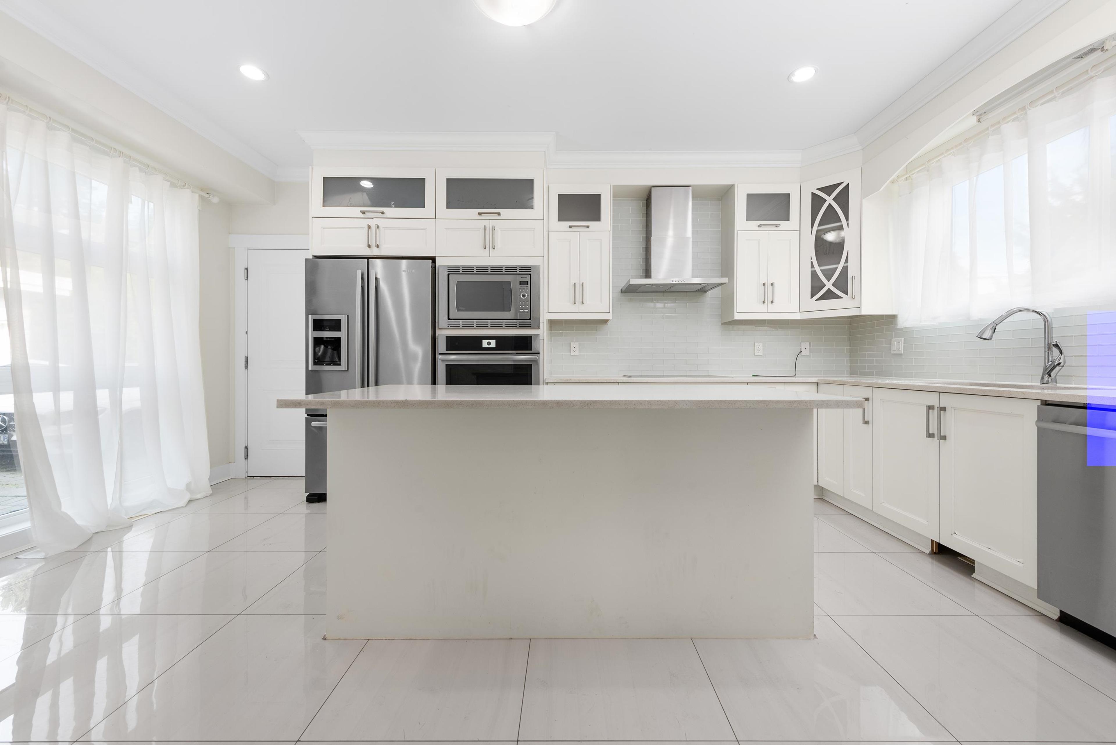 13766 NORTH BLUFF ROAD - 11