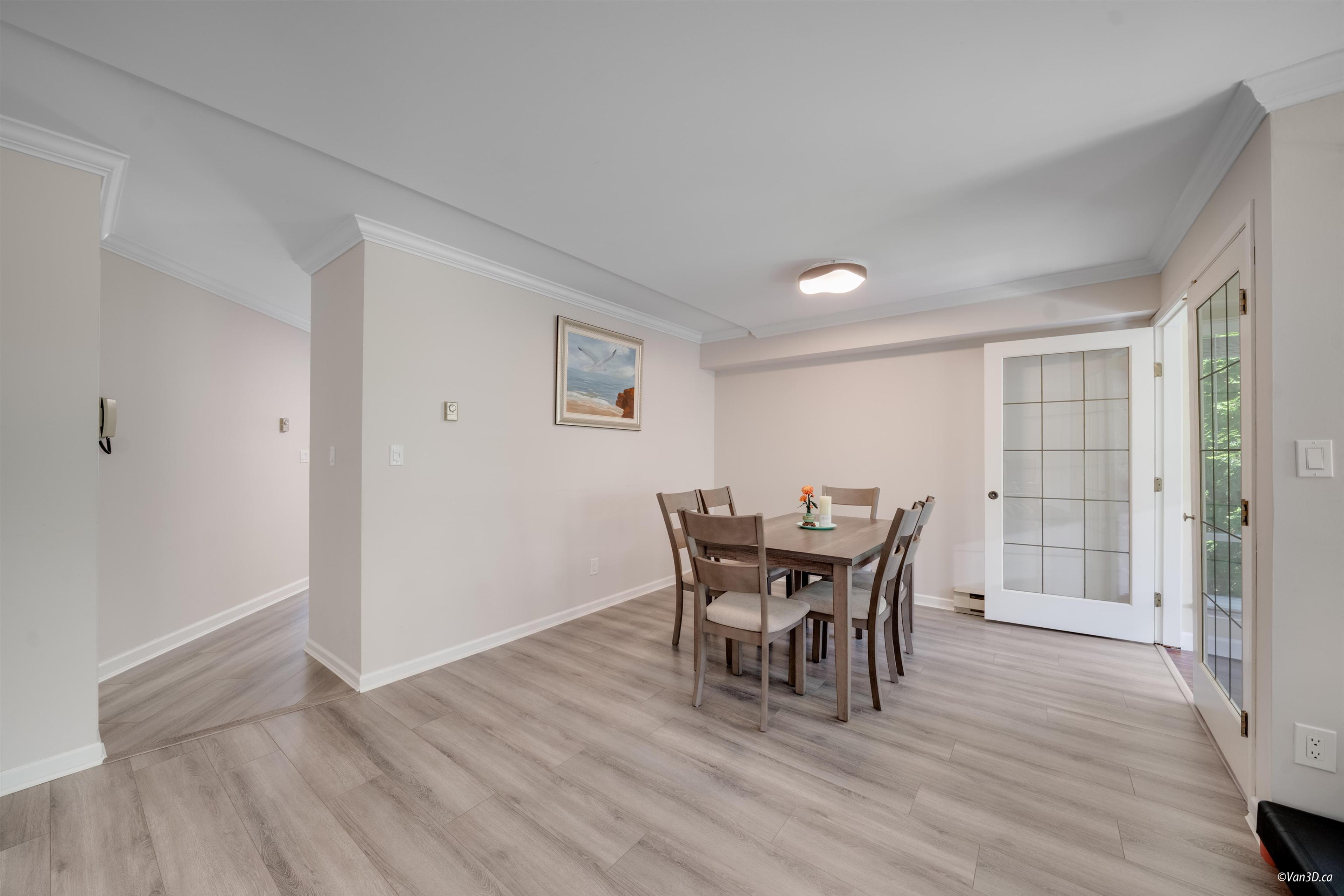 #3 1552 EVERALL STREET - 8