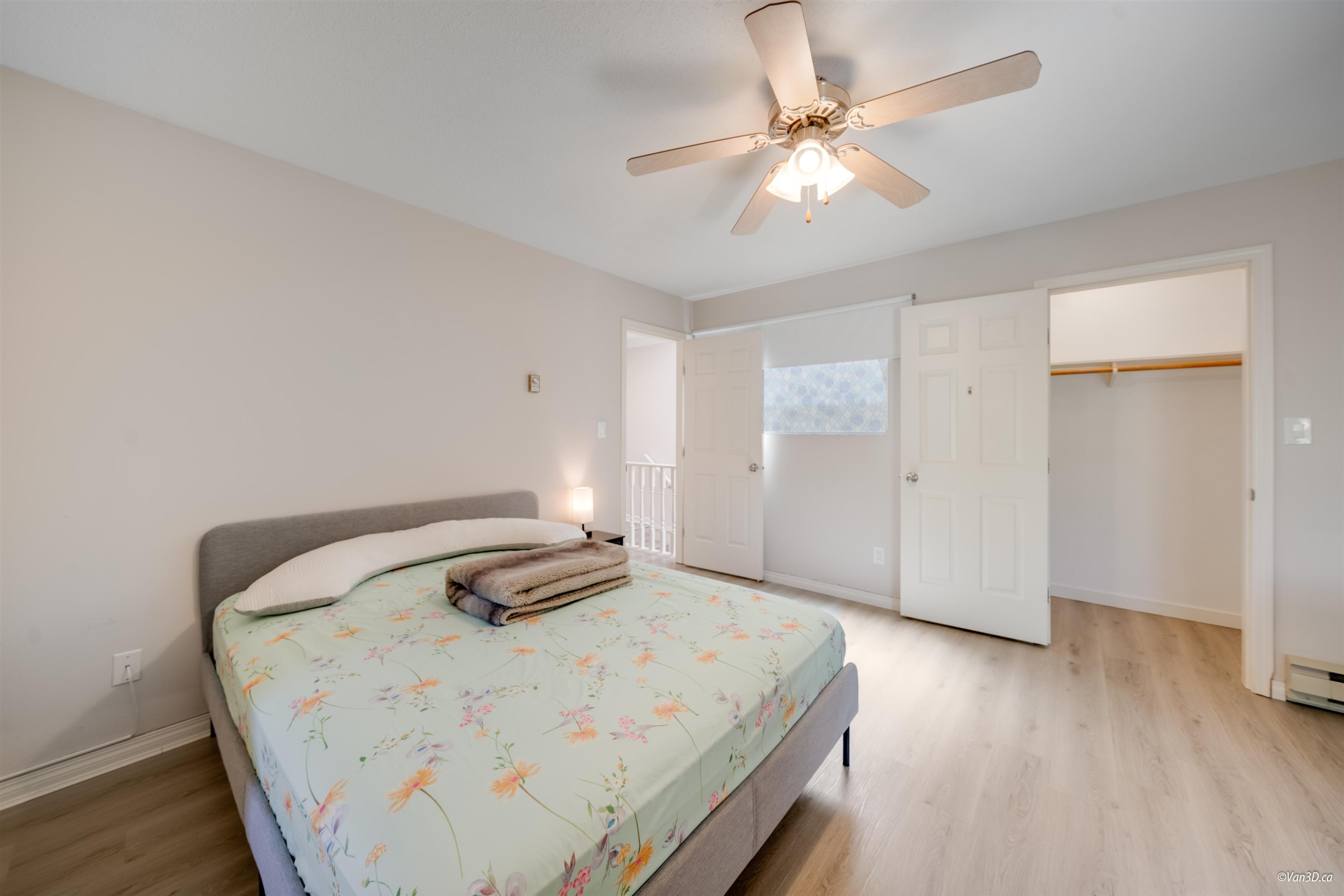 #3 1552 EVERALL STREET - 25