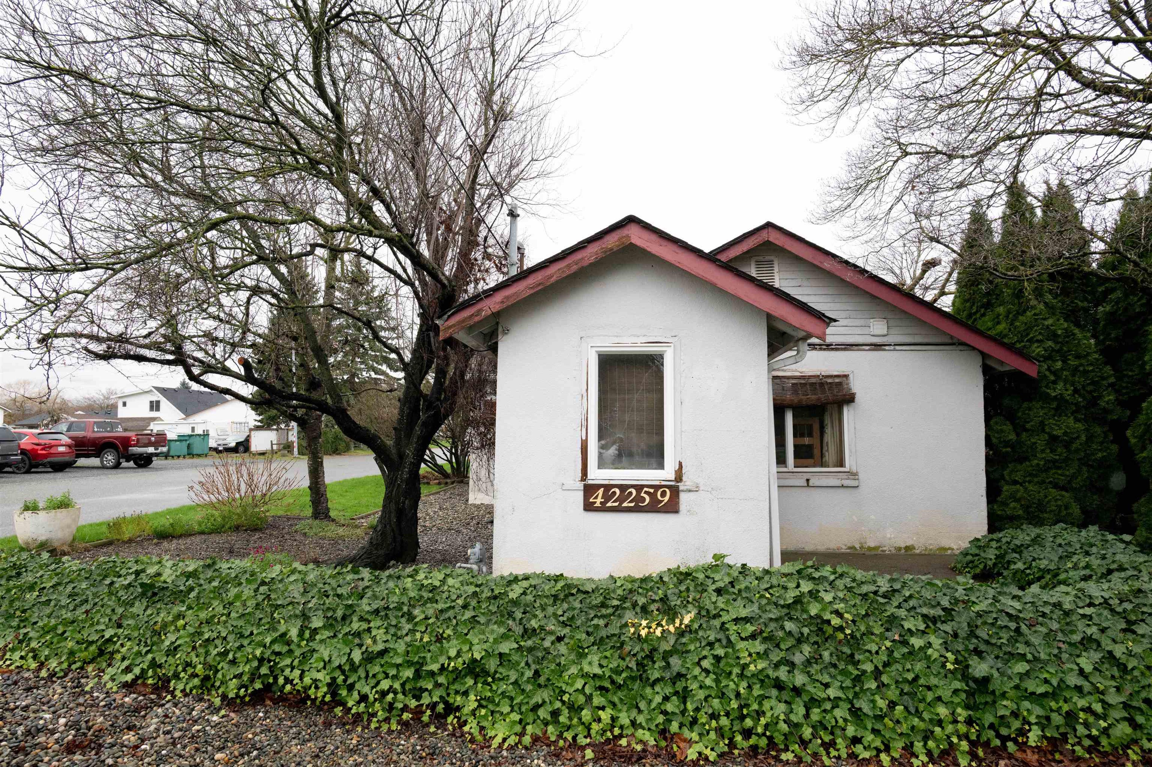 42259 YARROW CENTRAL ROAD - Image 2