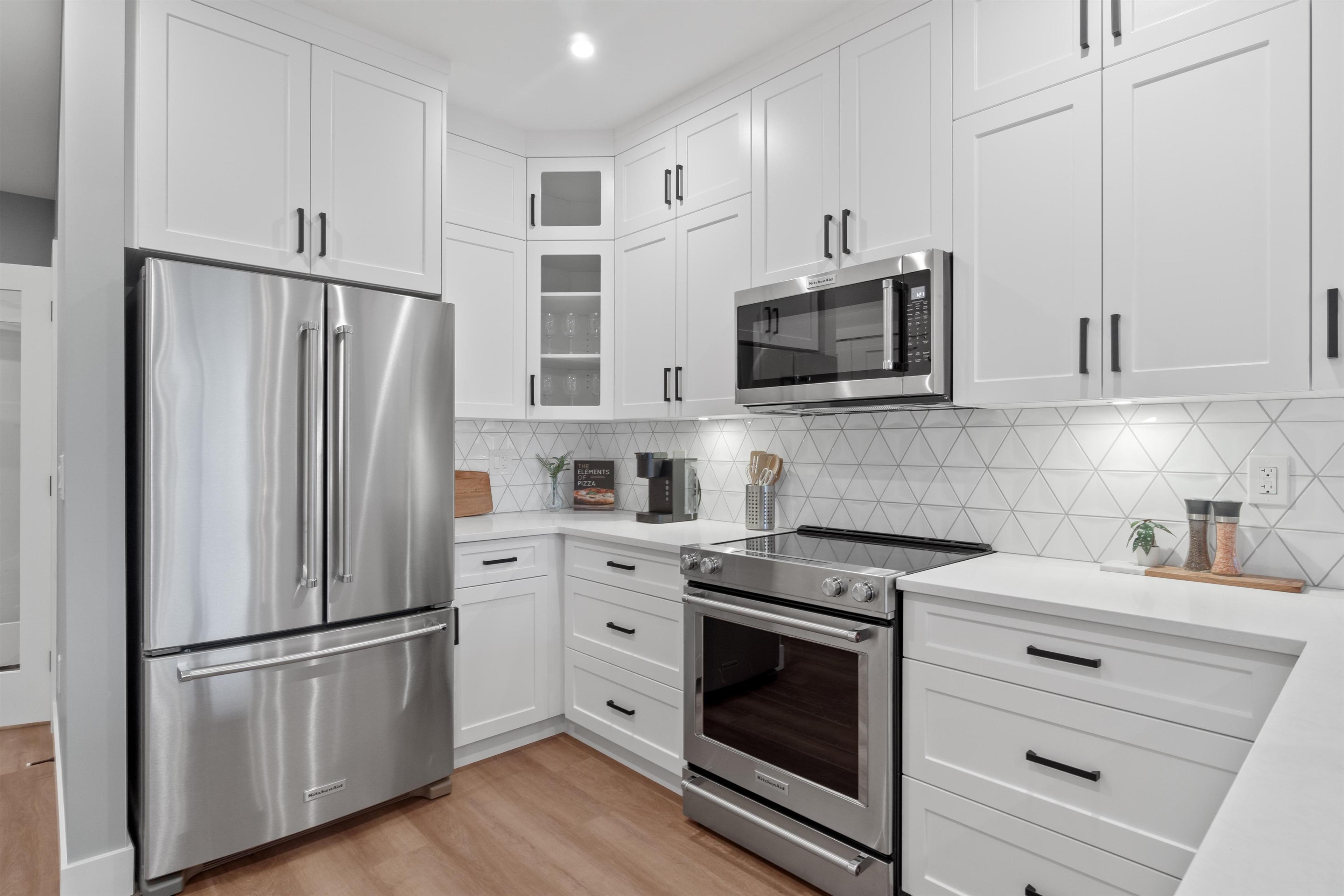 #106 470 ESPLANADE AVENUE - Image 7