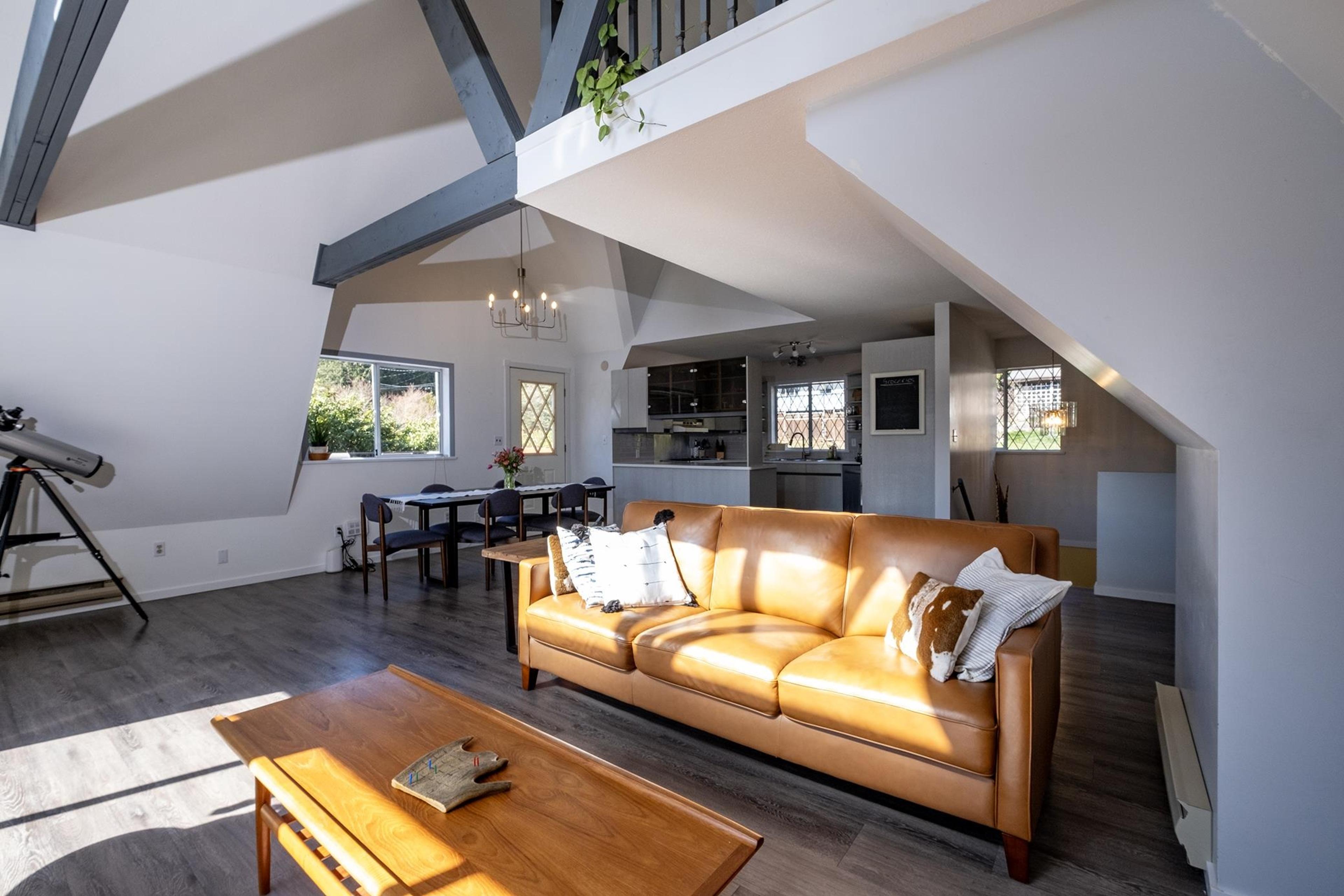 6563 ANCHOR PLACE - 6