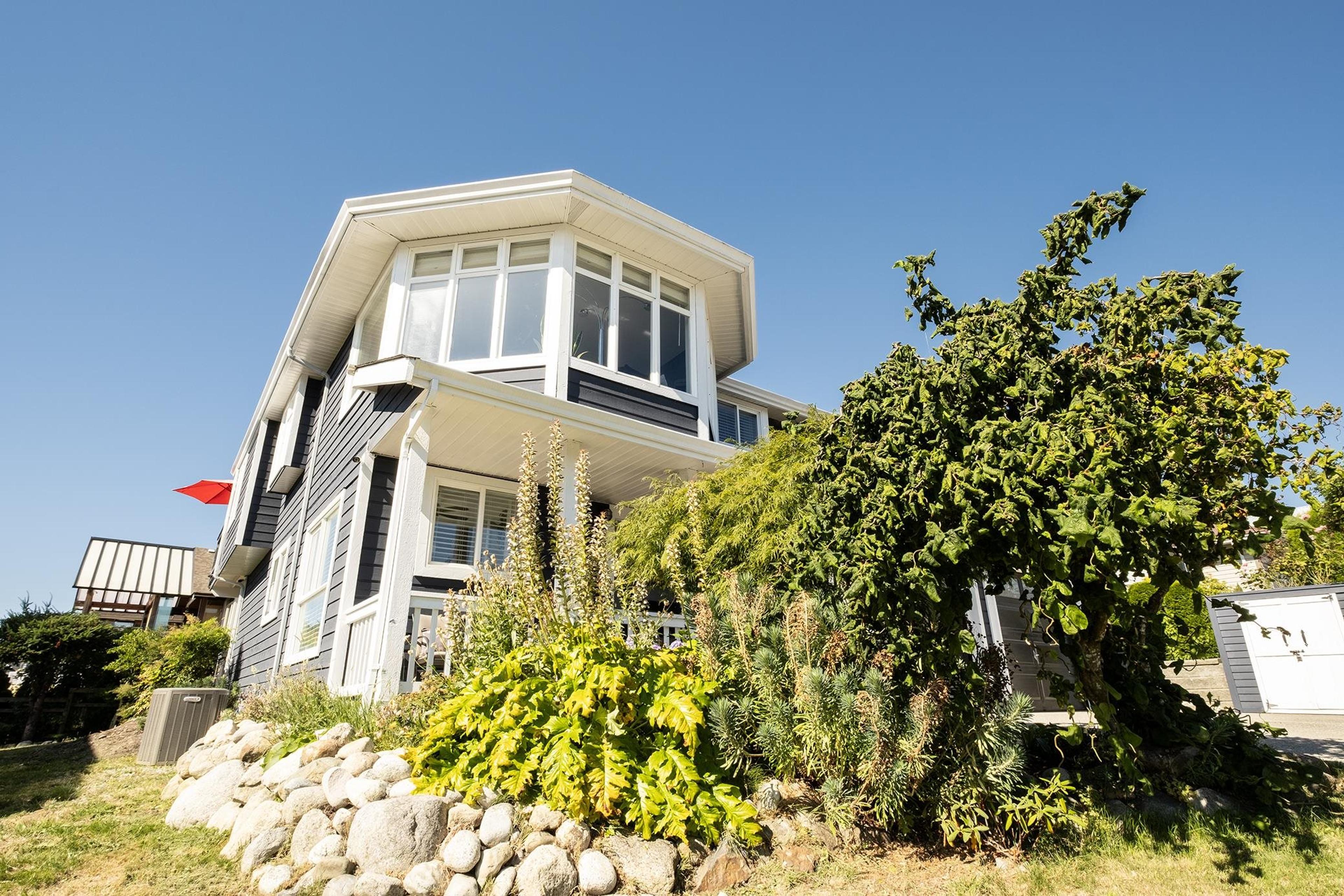 565 WILDWOOD CRESCENT - 36