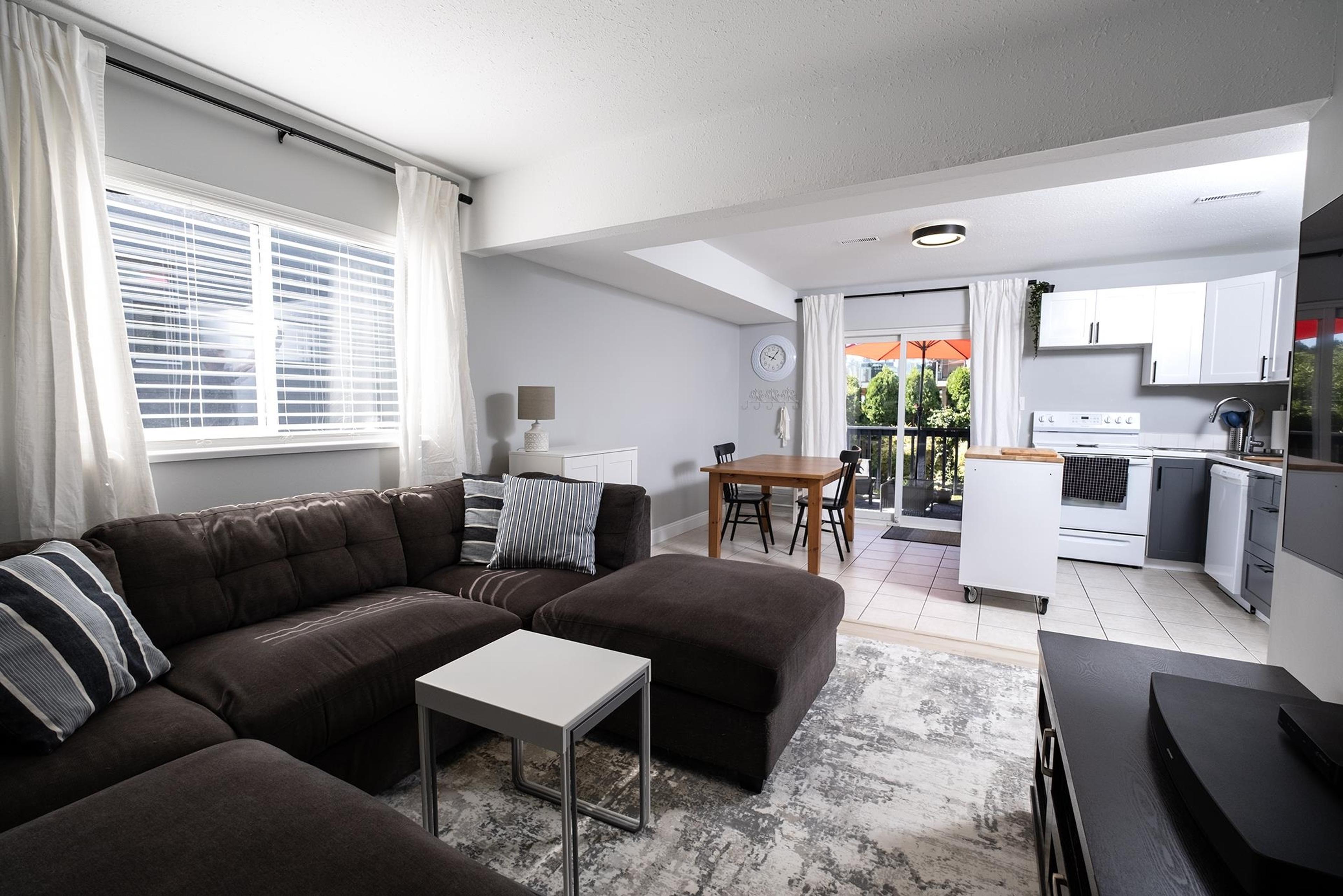 565 WILDWOOD CRESCENT - 9