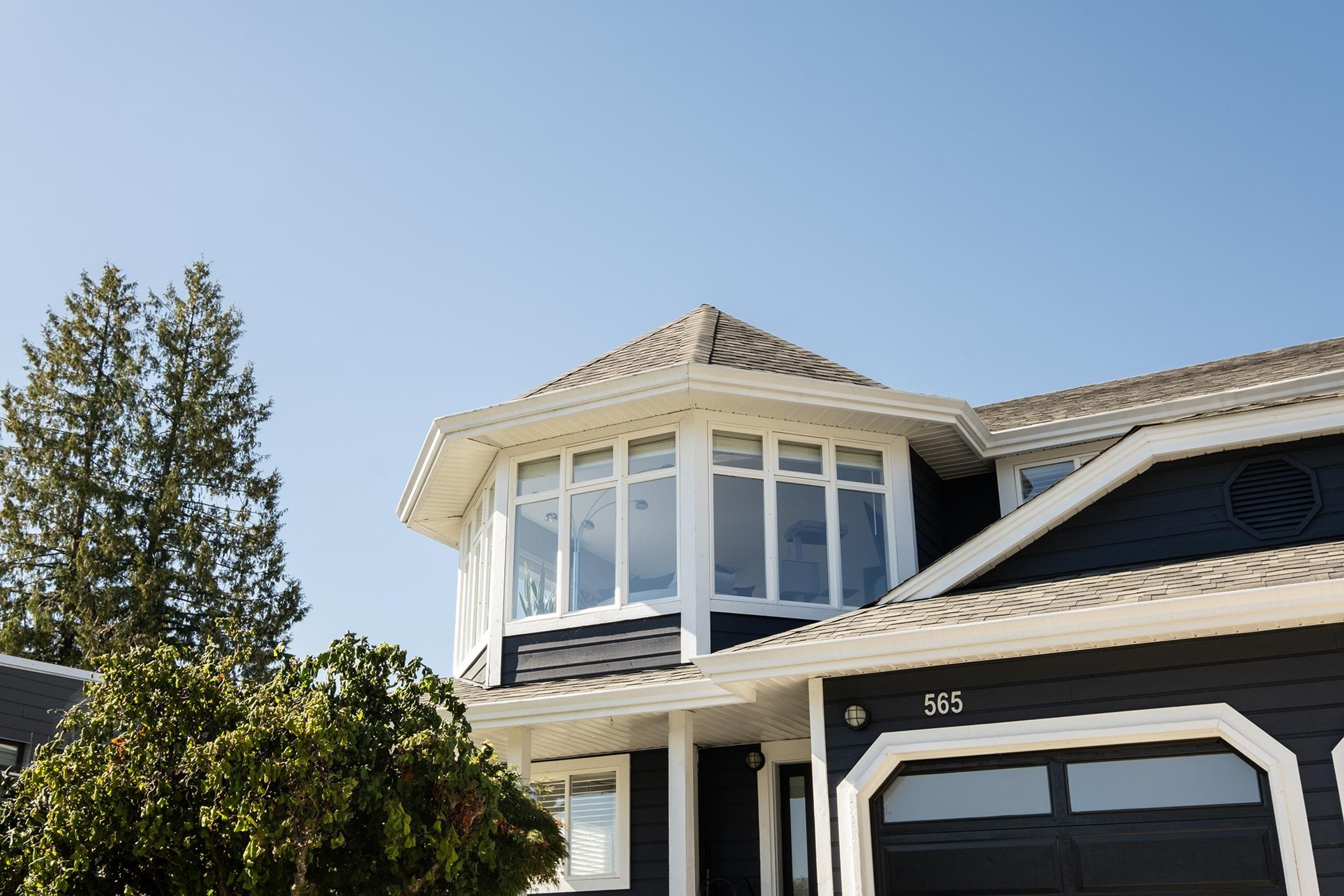 565 WILDWOOD CRESCENT - 34