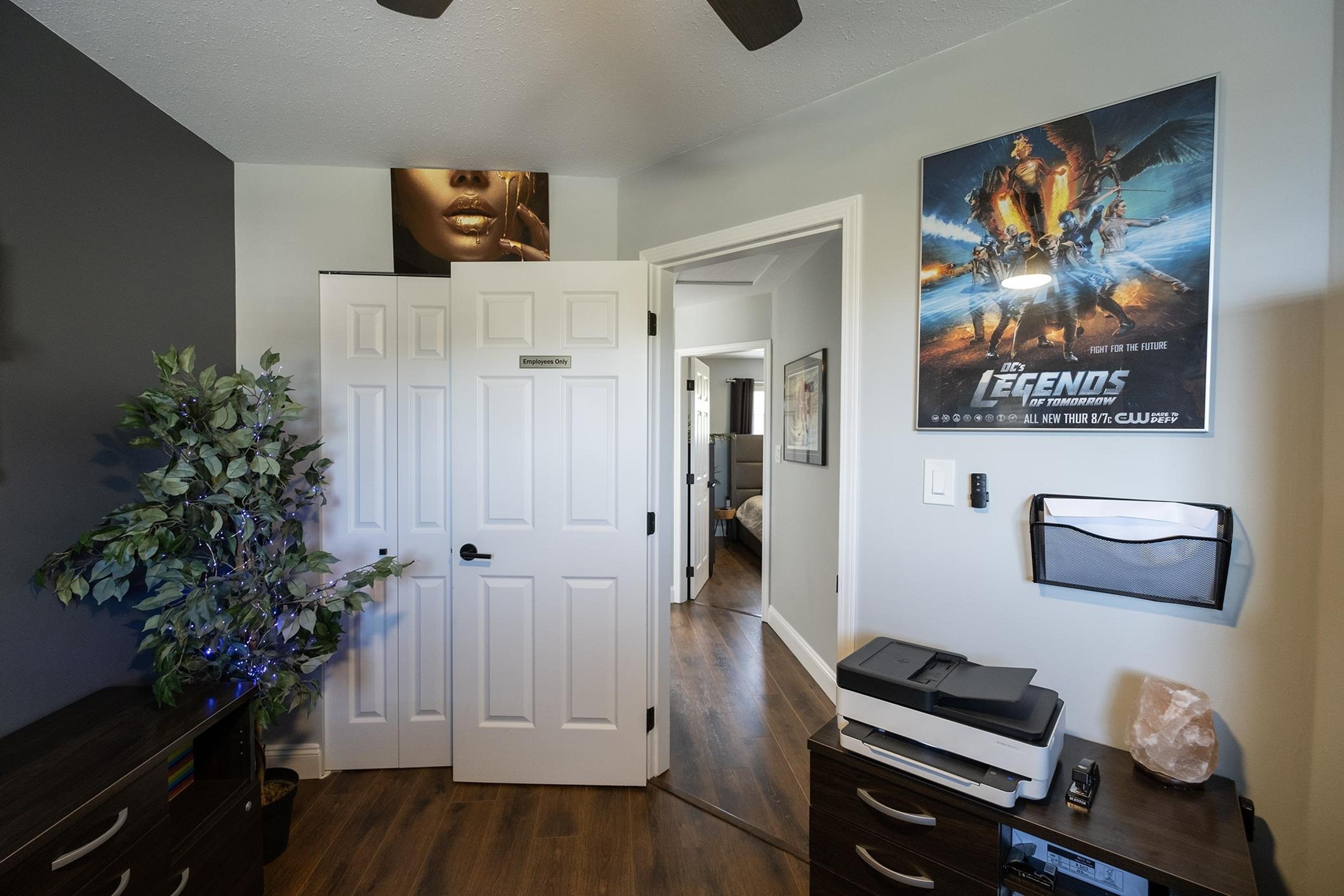 565 WILDWOOD CRESCENT - 31