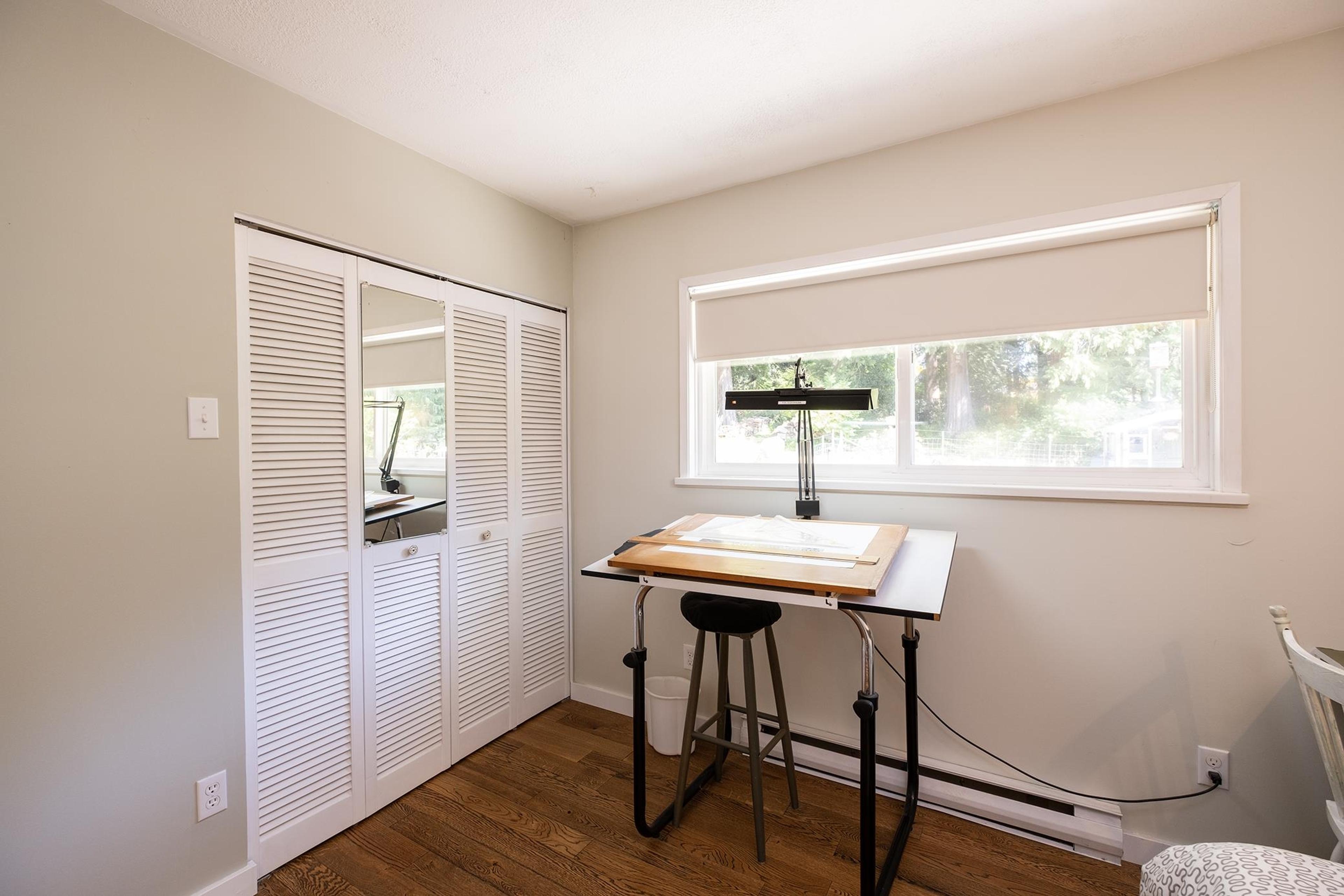 1238 GOWER POINT ROAD - 16