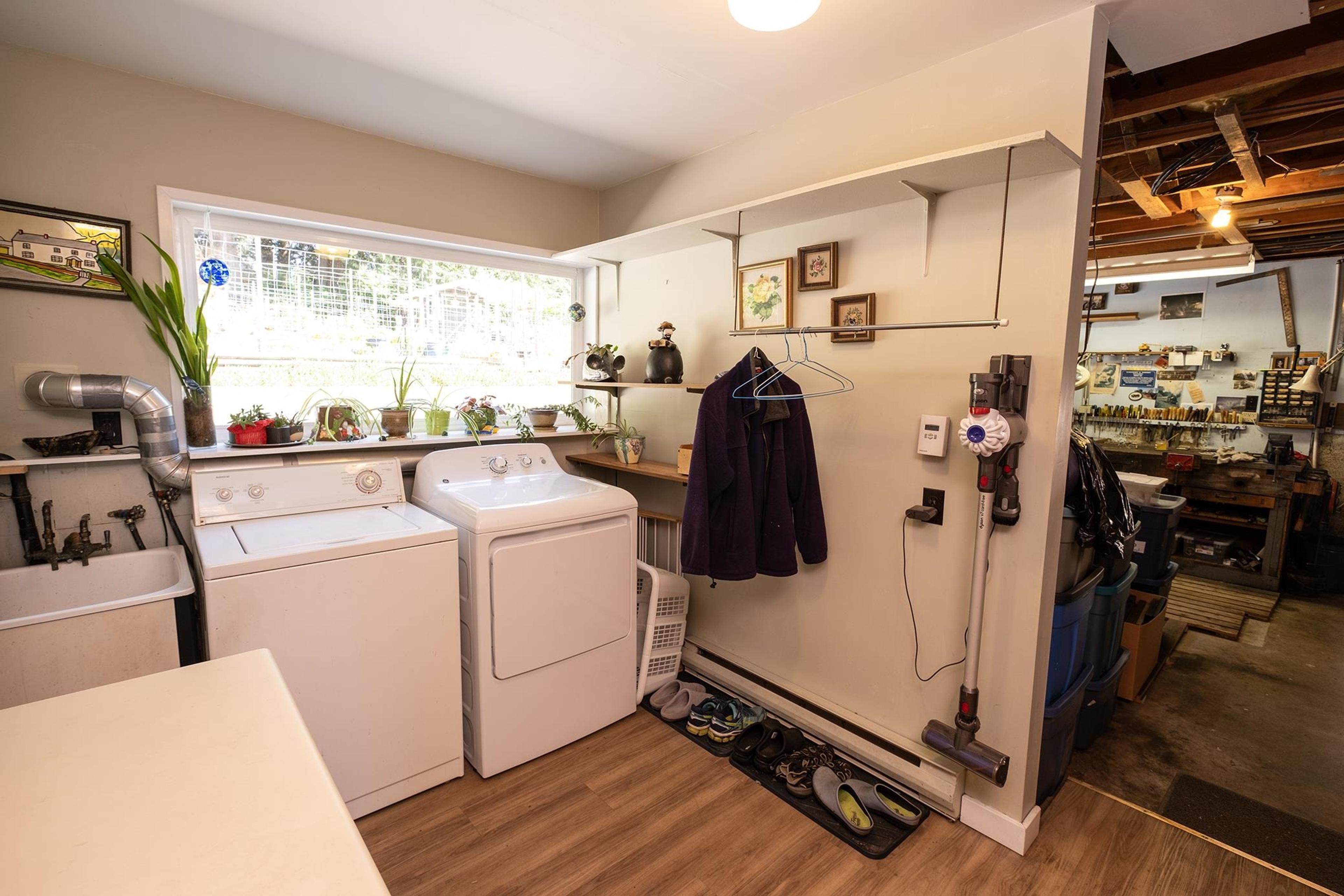 1238 GOWER POINT ROAD - 22