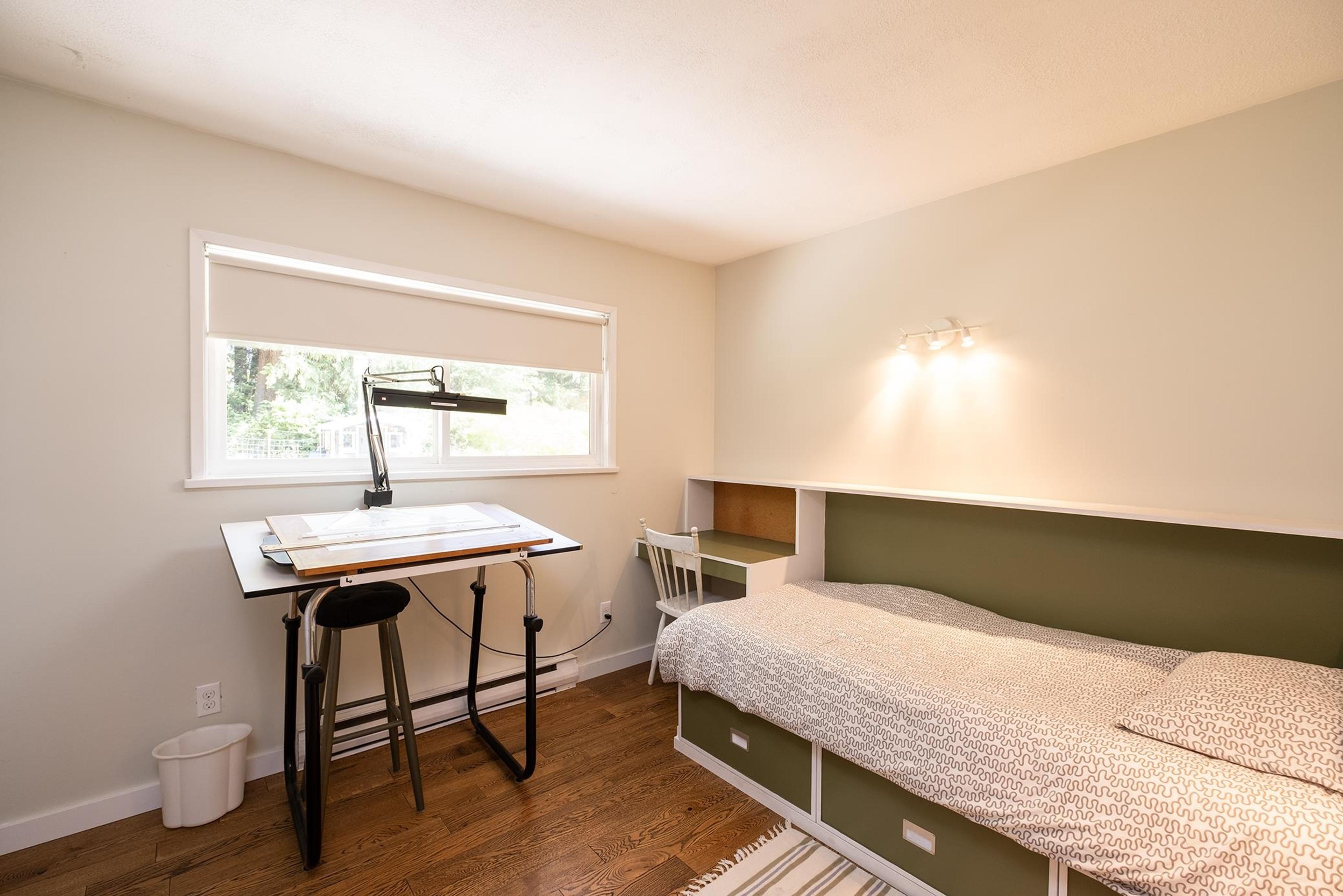 1238 GOWER POINT ROAD - 15