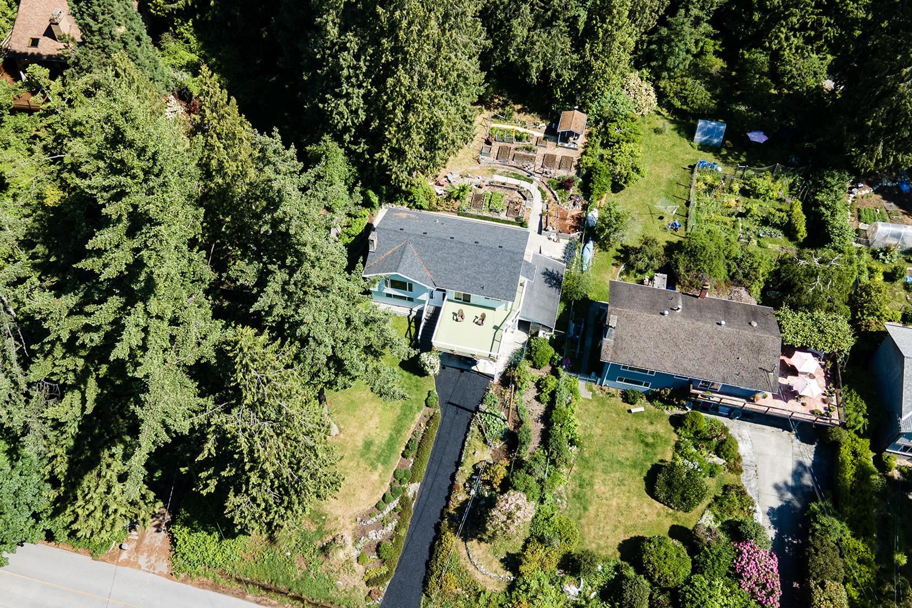 1238 GOWER POINT ROAD - 35