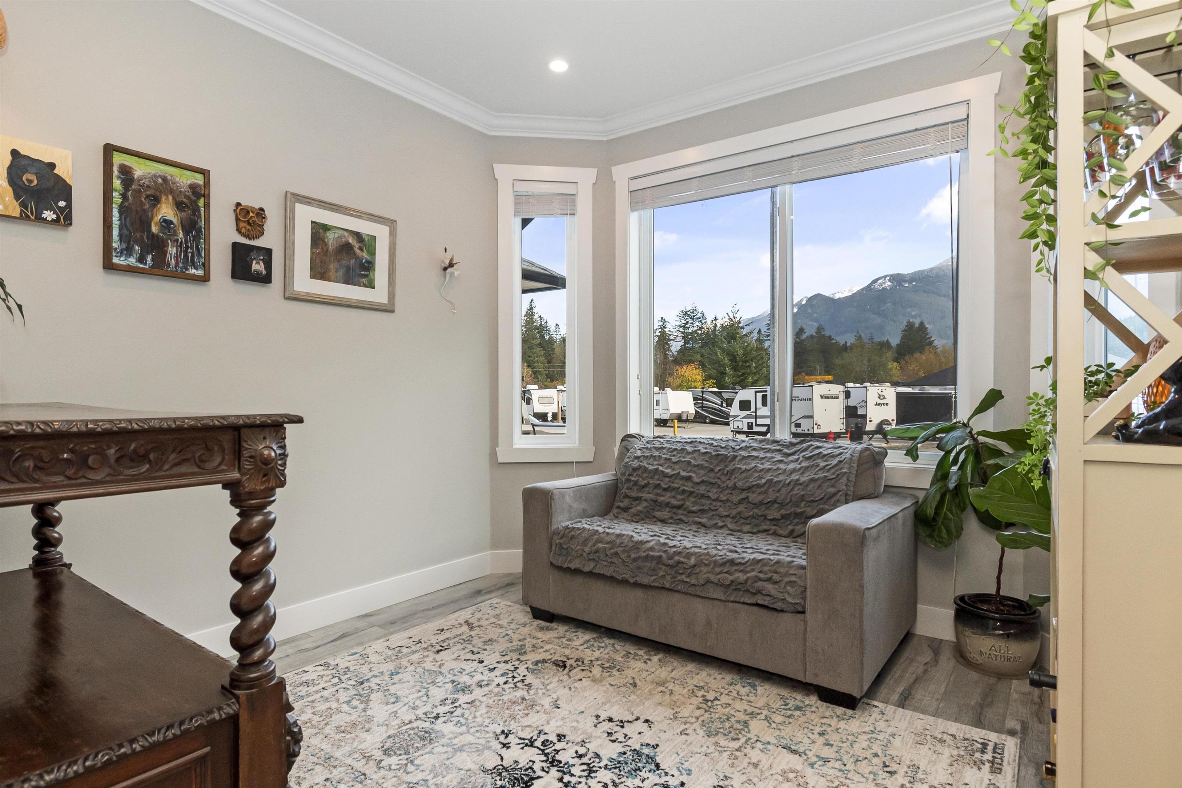 #3 20118 BEACON ROAD - Image 2