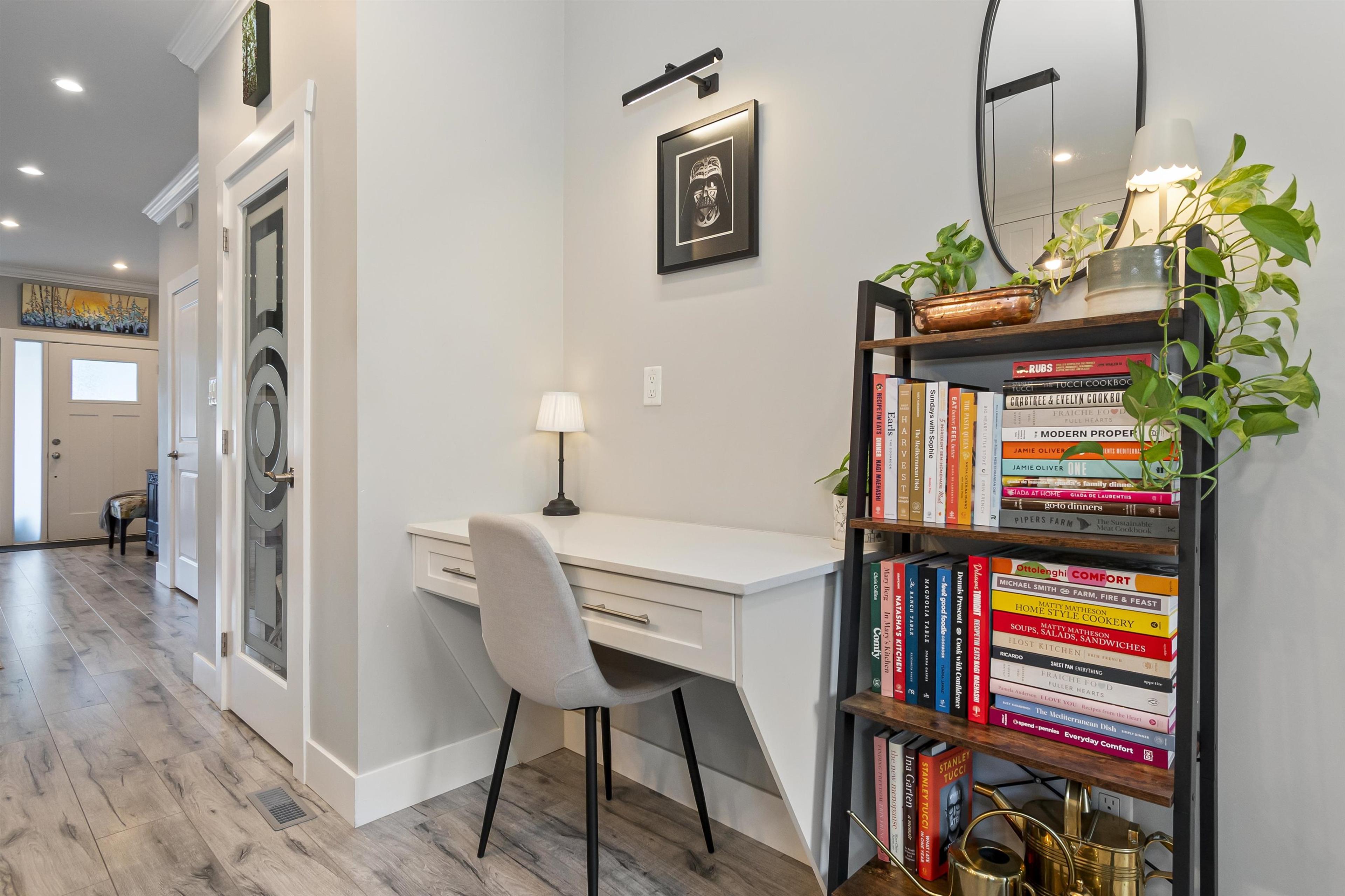 #3 20118 BEACON ROAD - 13