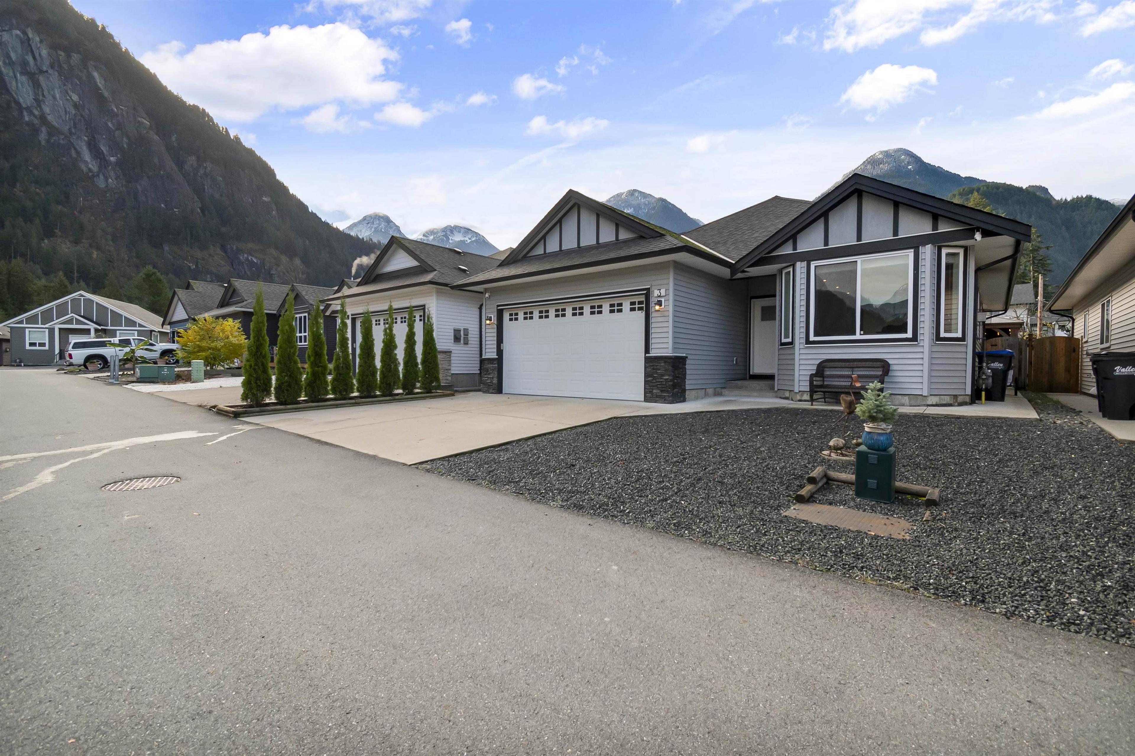 #3 20118 BEACON ROAD - 30