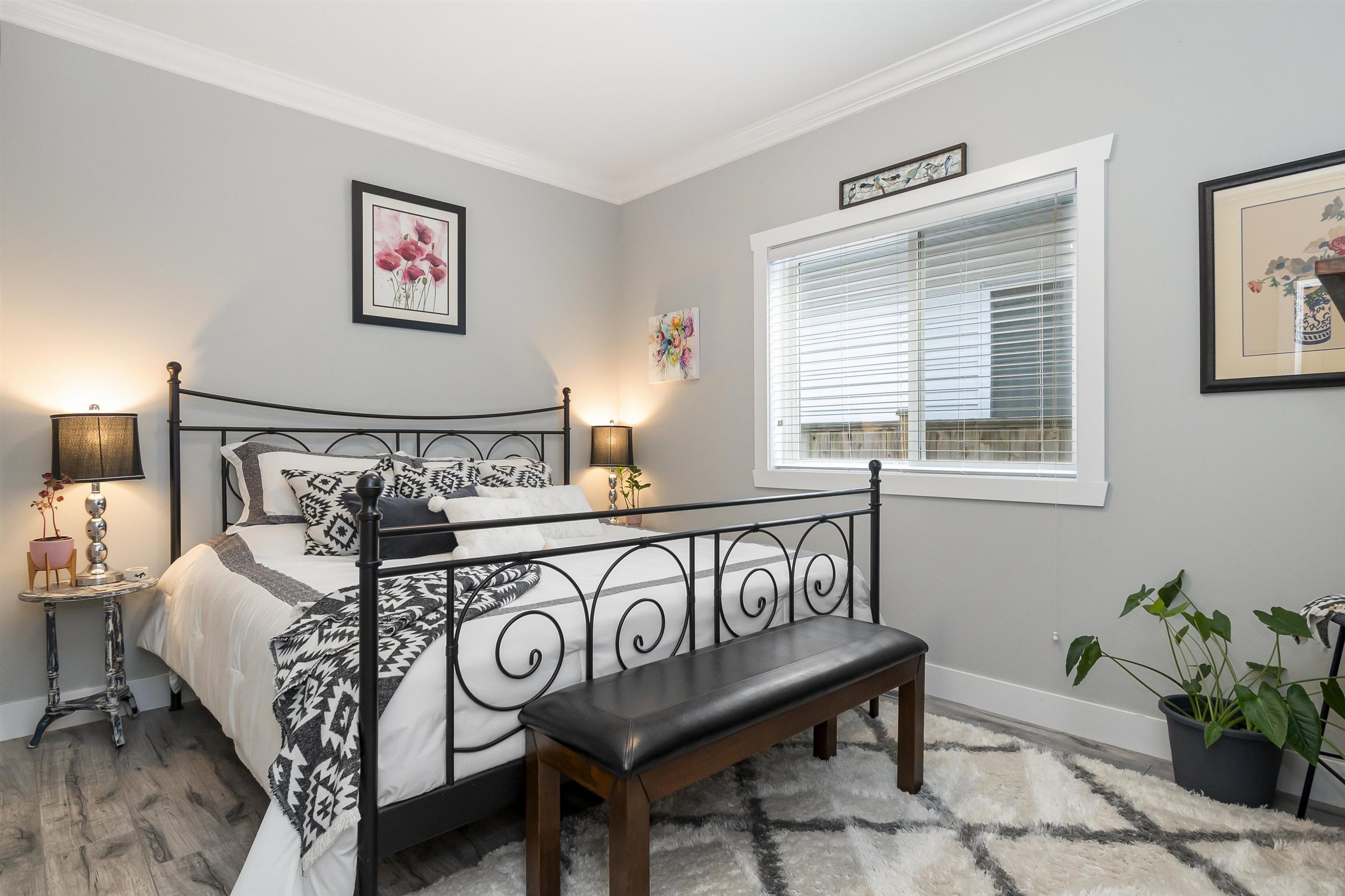 #3 20118 BEACON ROAD - 21