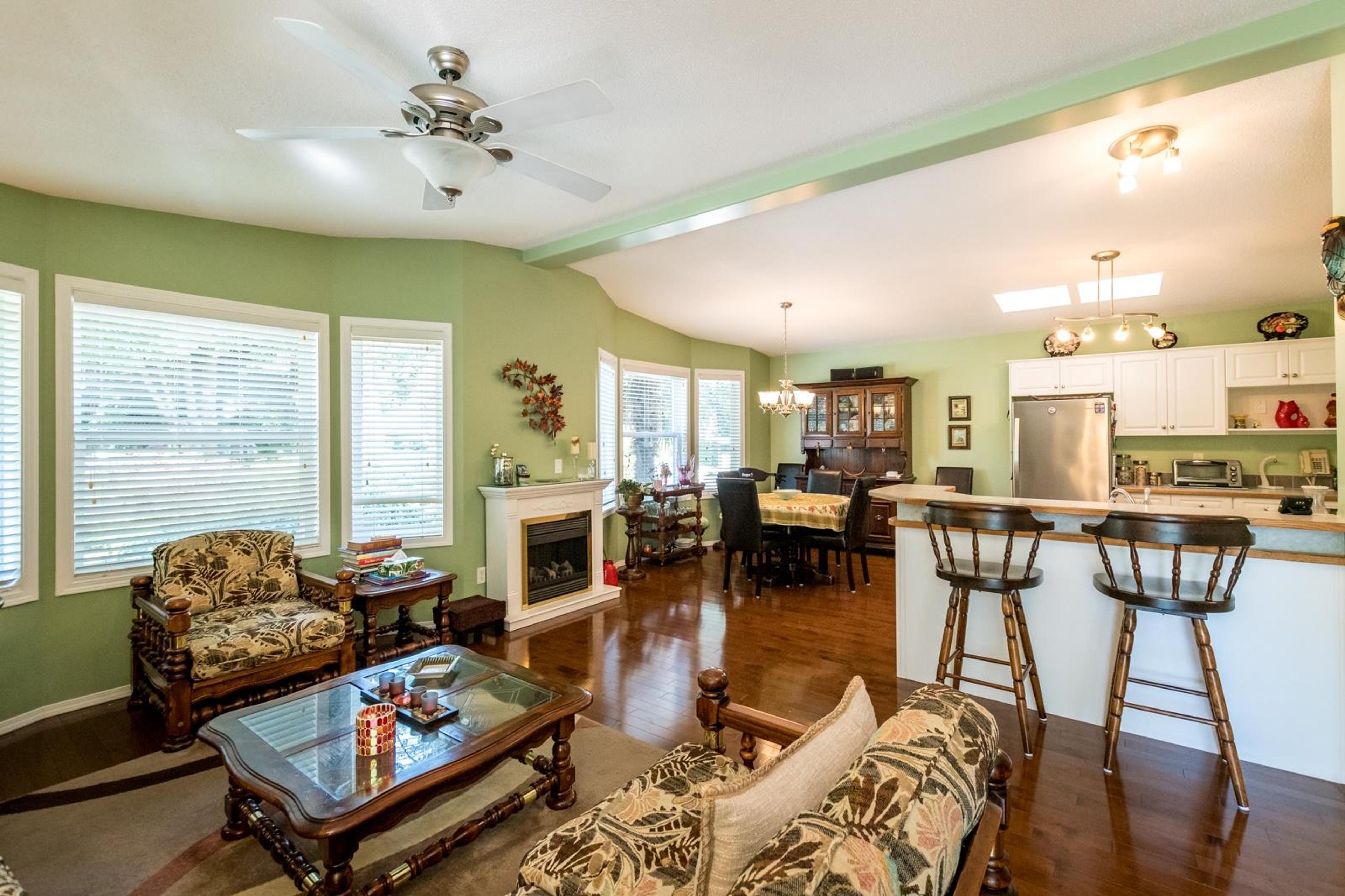 #101 4510 SUNSHINE COAST HIGHWAY - 16