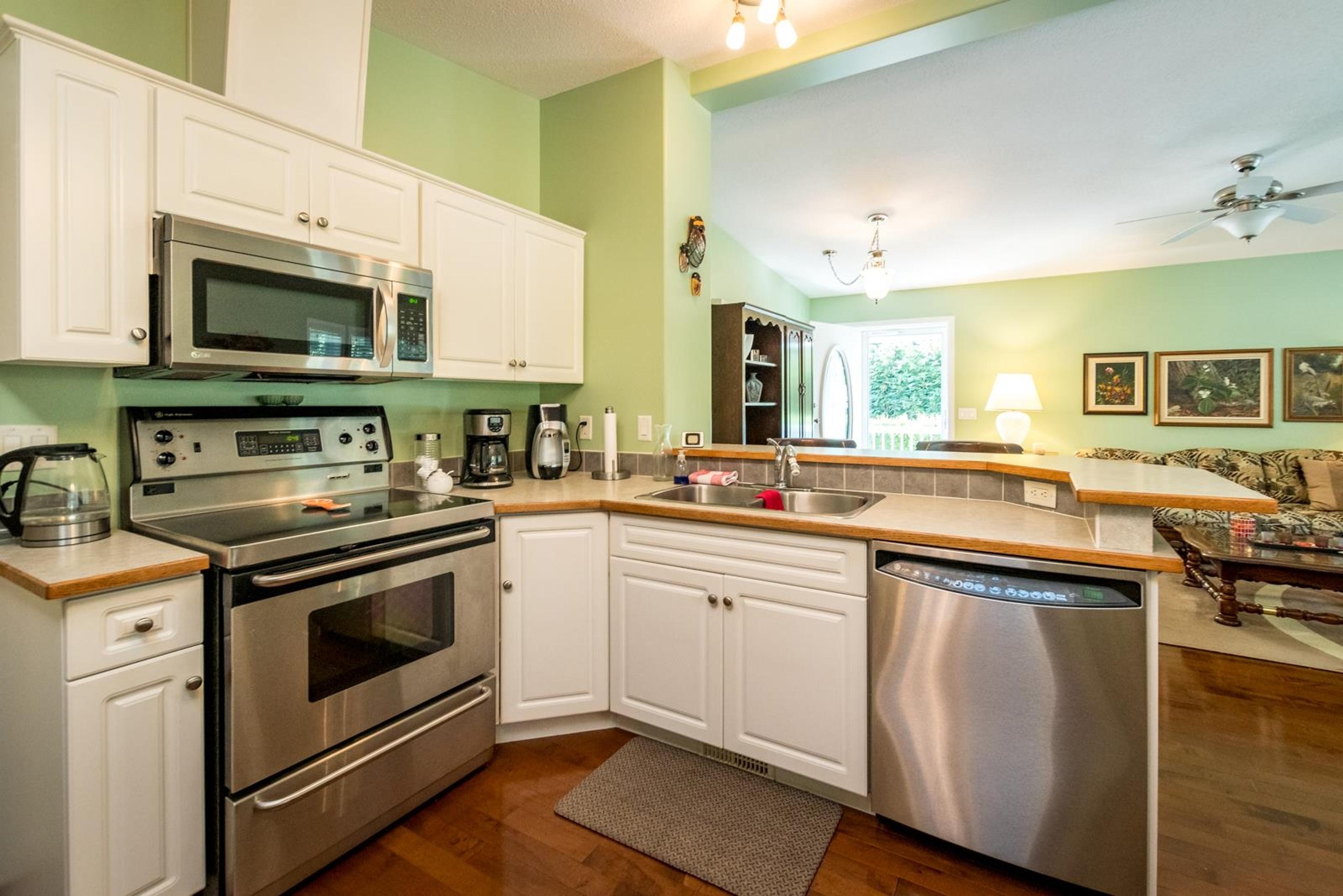 #101 4510 SUNSHINE COAST HIGHWAY - 9